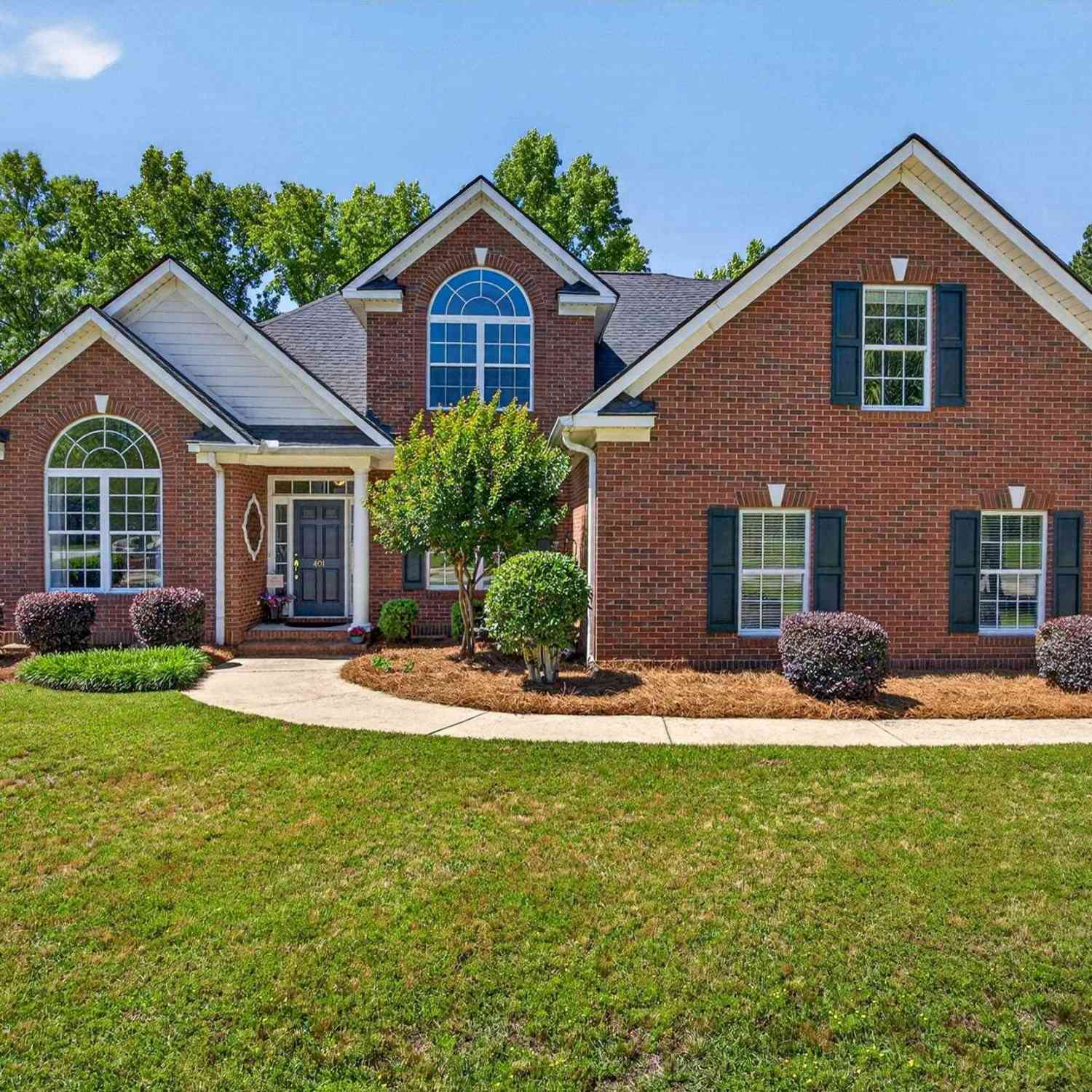Homes For Sale - 401 Sienna Drive<br/> Chapin, SC 29036