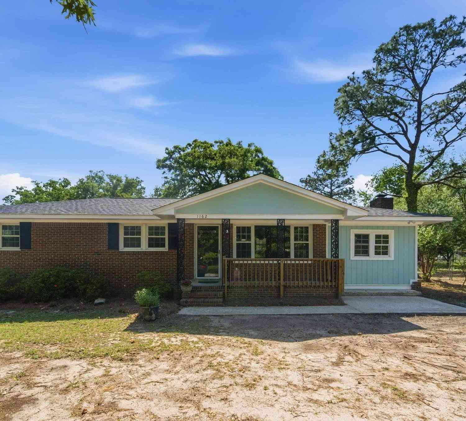 Homes For Sale - 1162 Mcdonald Avenue<br/> West Columbia, SC 29172