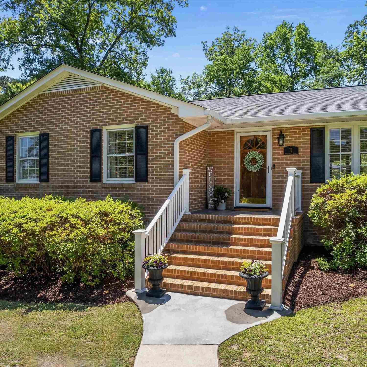 Homes For Sale - 11 Lakecrest Drive<br/> Columbia, SC 29206