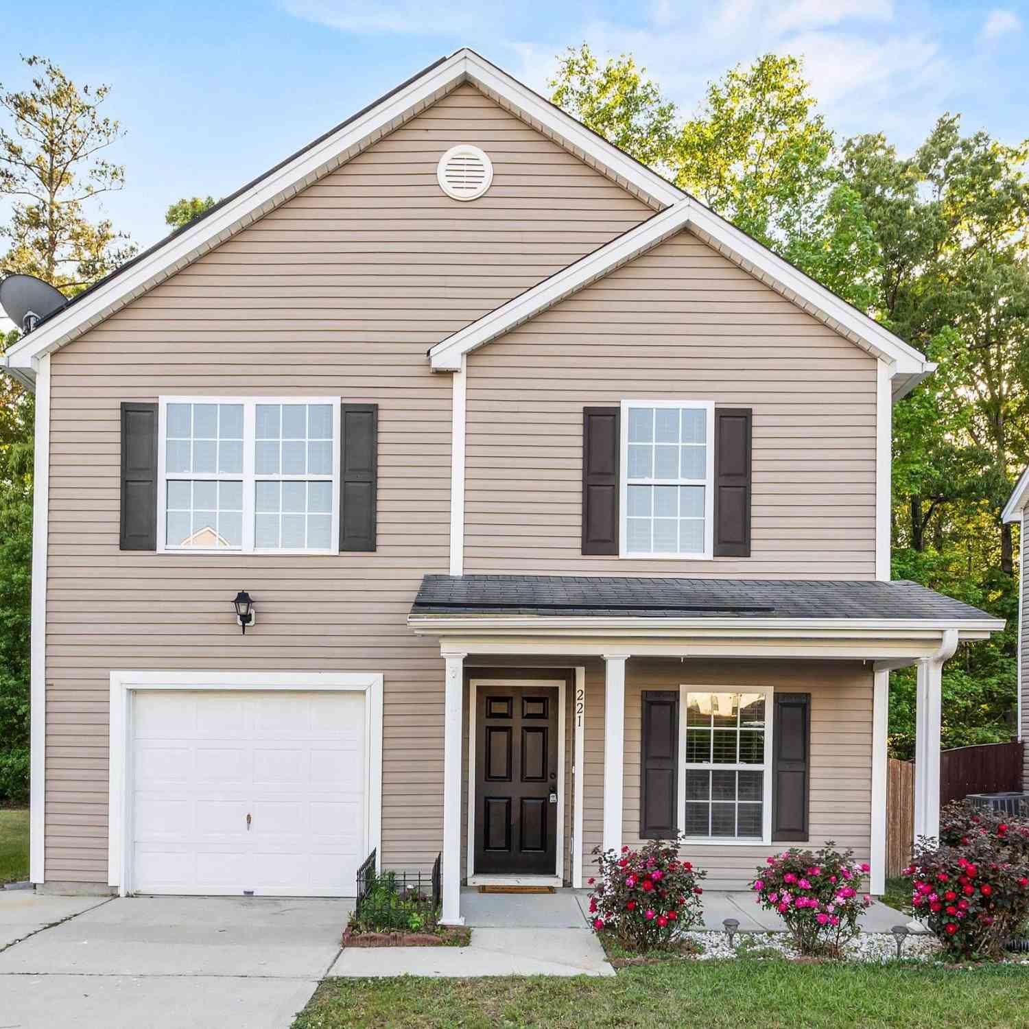 Homes For Sale - 221 Arbor Falls Drive<br/> Columbia, SC 29229