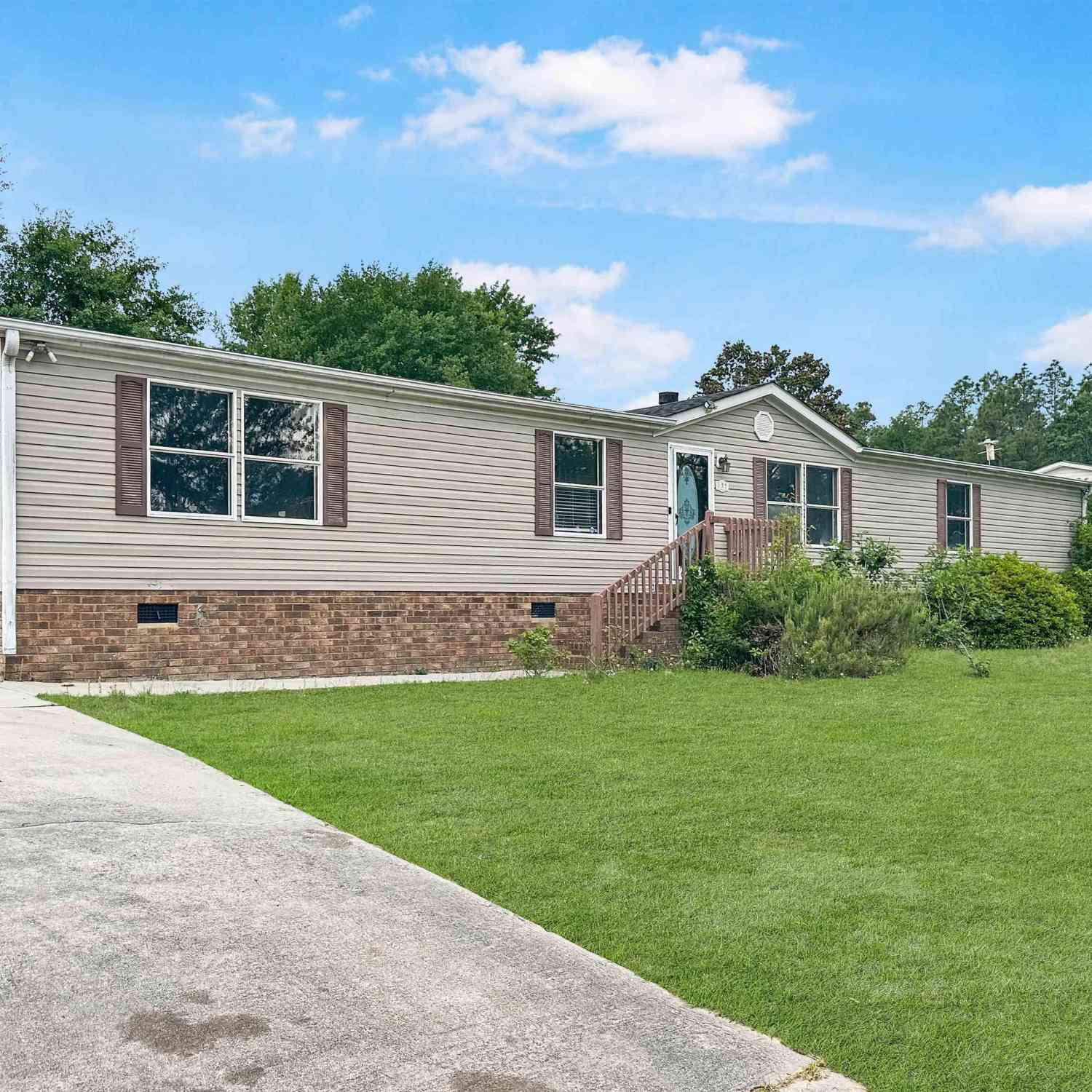 Mobile Home For Sale - 132 Heather Ridge Drive<br/> Gaston, SC 29053