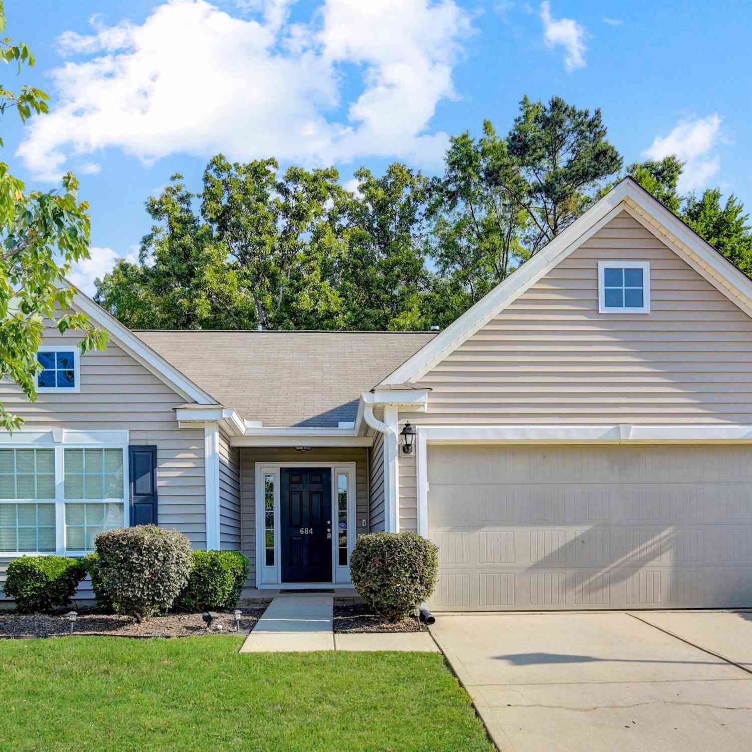 Homes For Sale - 684 Cornerstone Circle<br/> Irmo, SC 29063