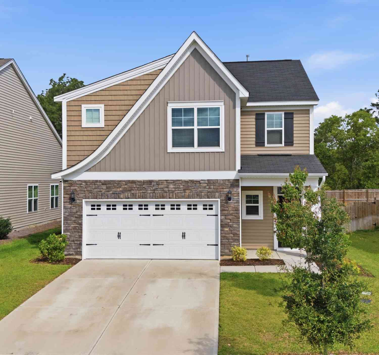 Homes For Sale - 1064 Ashcroft Circle<br/> Columbia, SC 29229