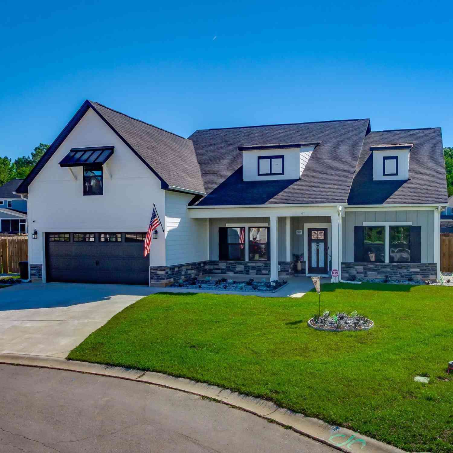 Homes For Sale - 41 Elk Run Court<br/> Chapin, SC 29036