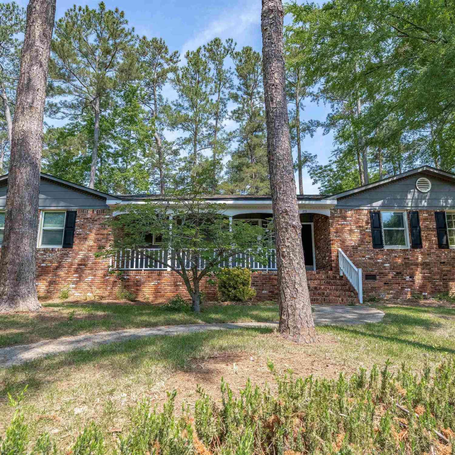 Homes For Sale - 201 Milway Road<br/> Irmo, SC 29063