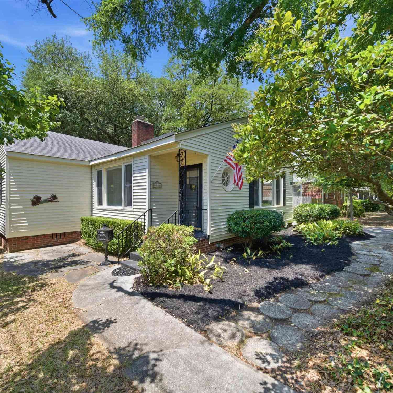 Homes For Sale - 519 Chatham Avenue<br/> Columbia, SC 29205