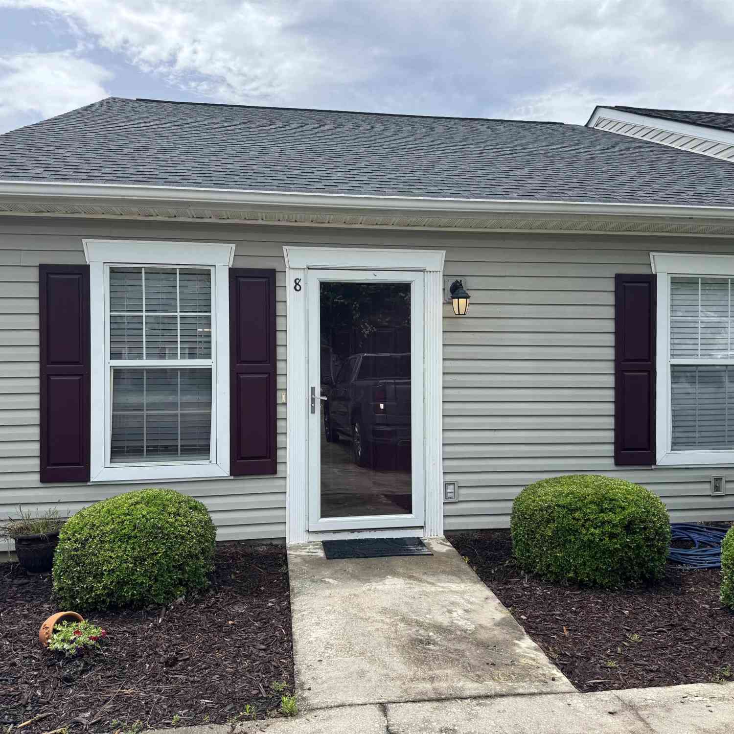 Townhouse For Sale - 8 Hampton Oaks Place<br/> Columbia, SC 29212