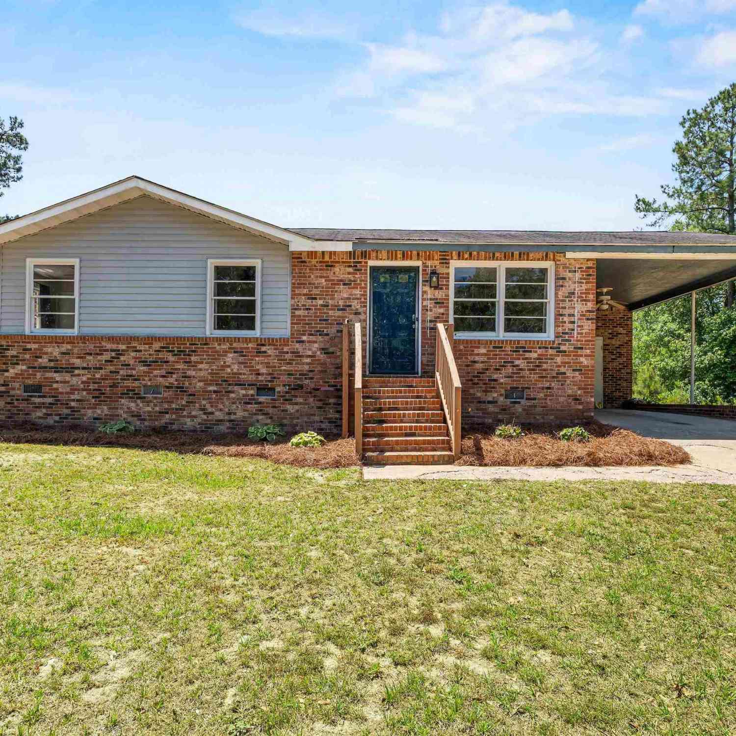 Homes For Sale - 1685 Browns Lane<br/> Lugoff, SC 29078