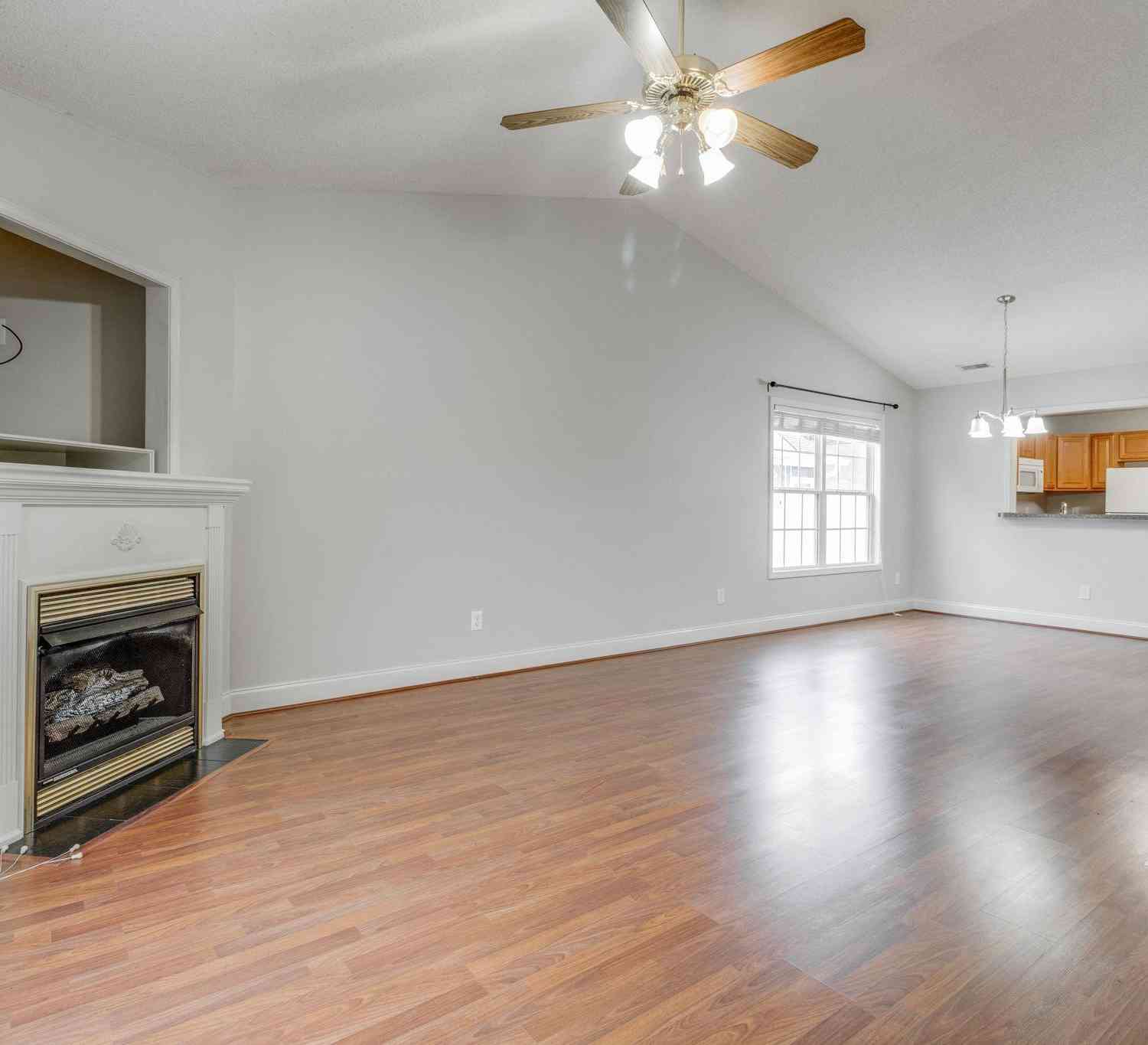 Townhouse For Sale - 149 Willow Creek Boulevard<br/> Lugoff, SC 29078