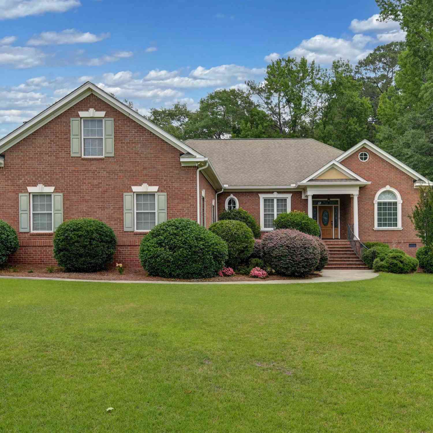 Homes For Sale - 101 Autumn Oaks Lane<br/> Lexington, SC 29073