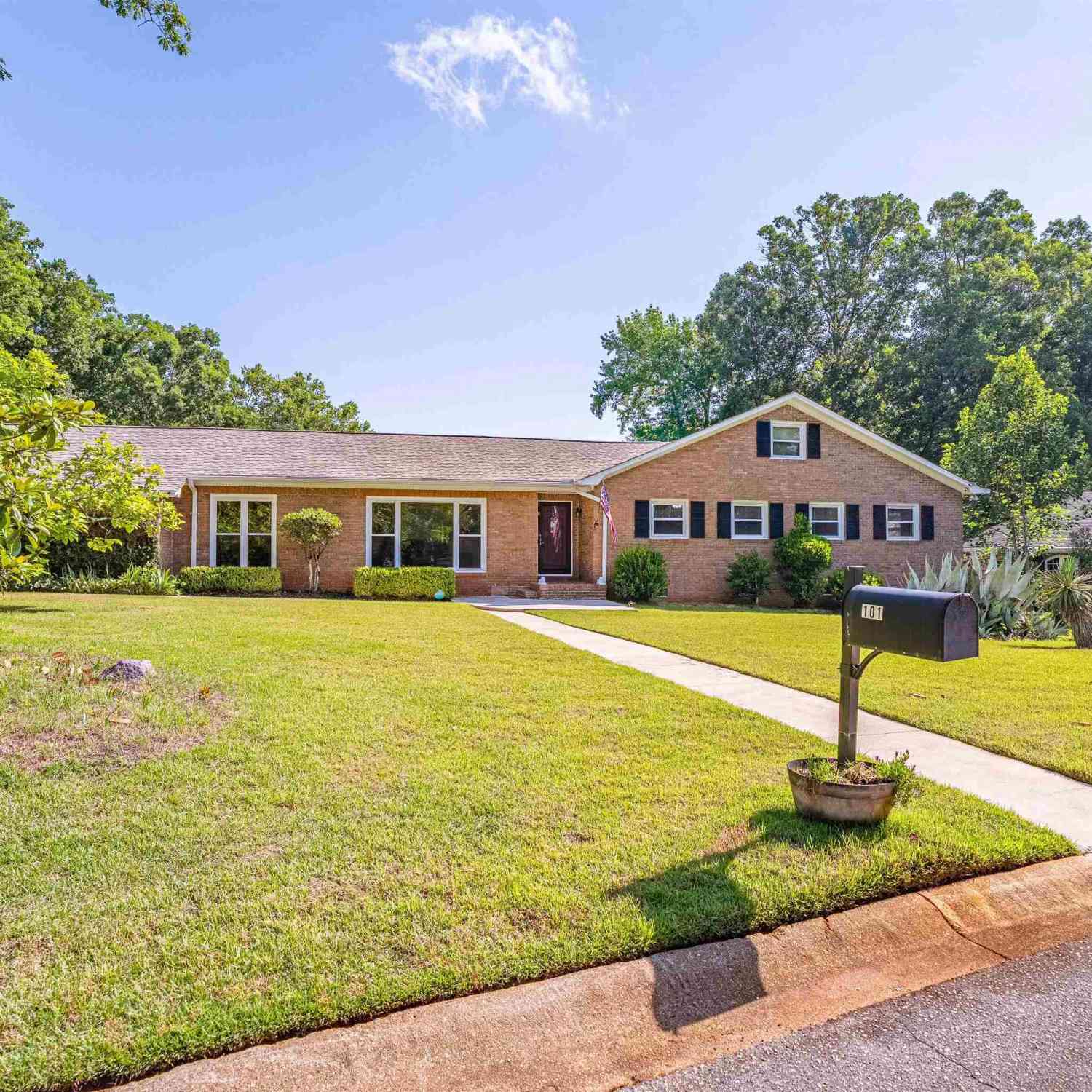 Homes For Sale - 101 White Falls Circle<br/> Columbia, SC 29212