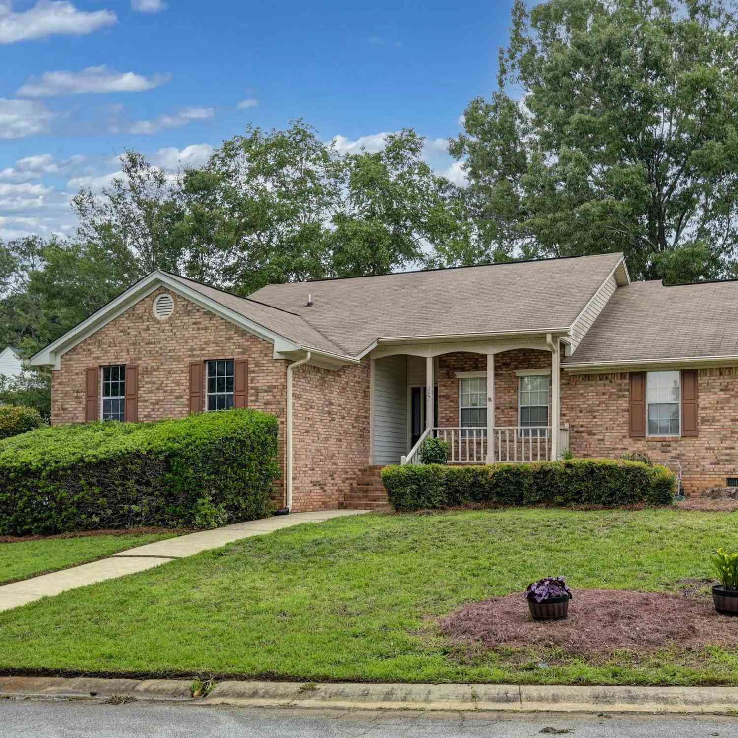 Homes For Sale - 301 Tendrill Court<br/> Columbia, SC 29210