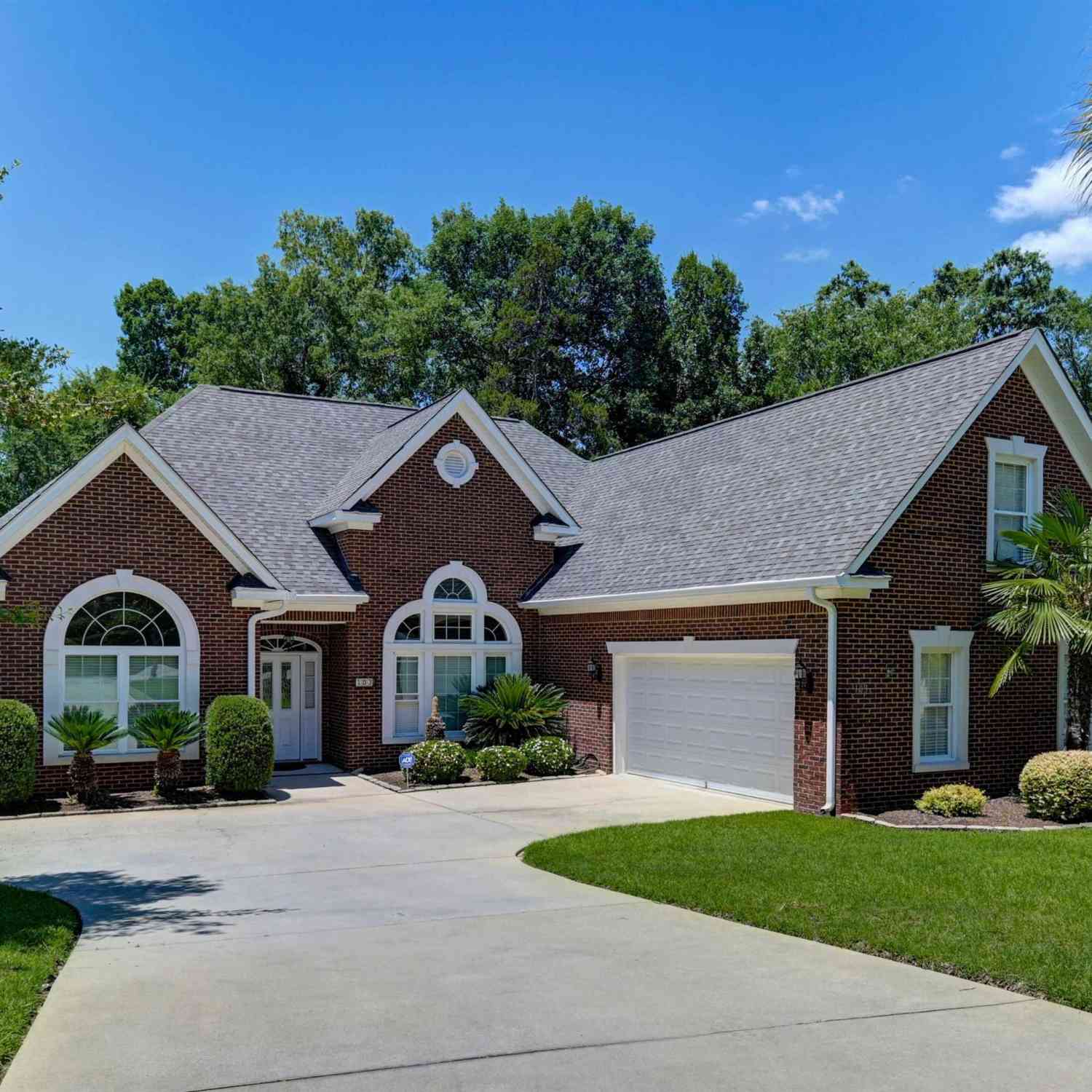 Homes For Sale - 103 Lake Hilton Drive<br/> Chapin, SC 29036