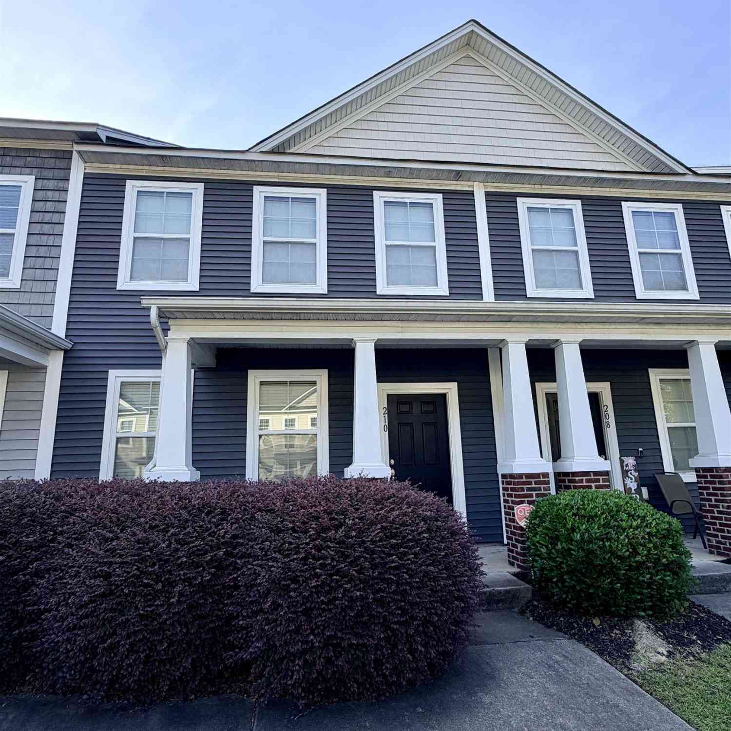 Townhouse For Sale - 210 Favorite Court<br/> West Columbia, SC 29170