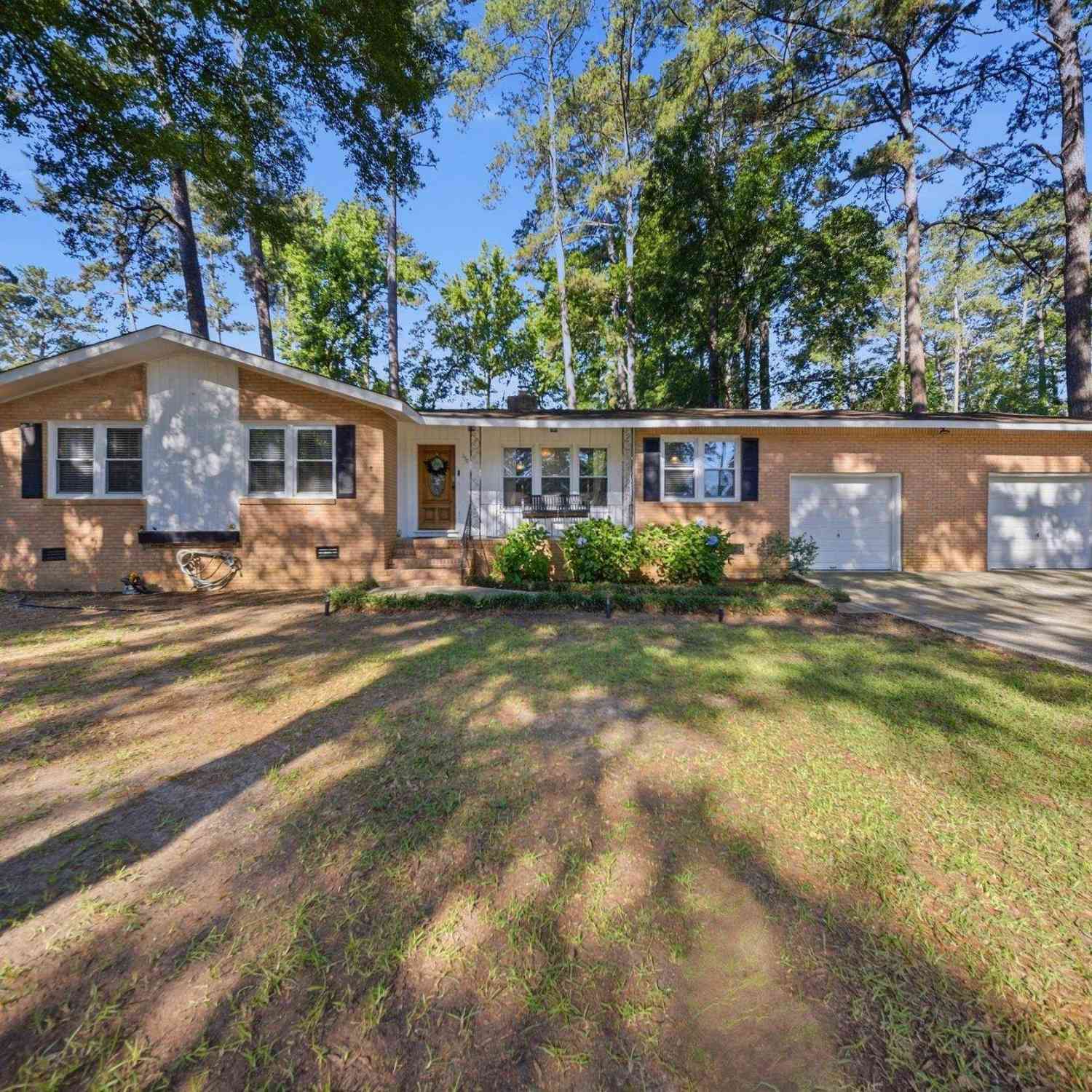 Homes For Sale - 138 Morningside Drive<br/> Columbia, SC 29210