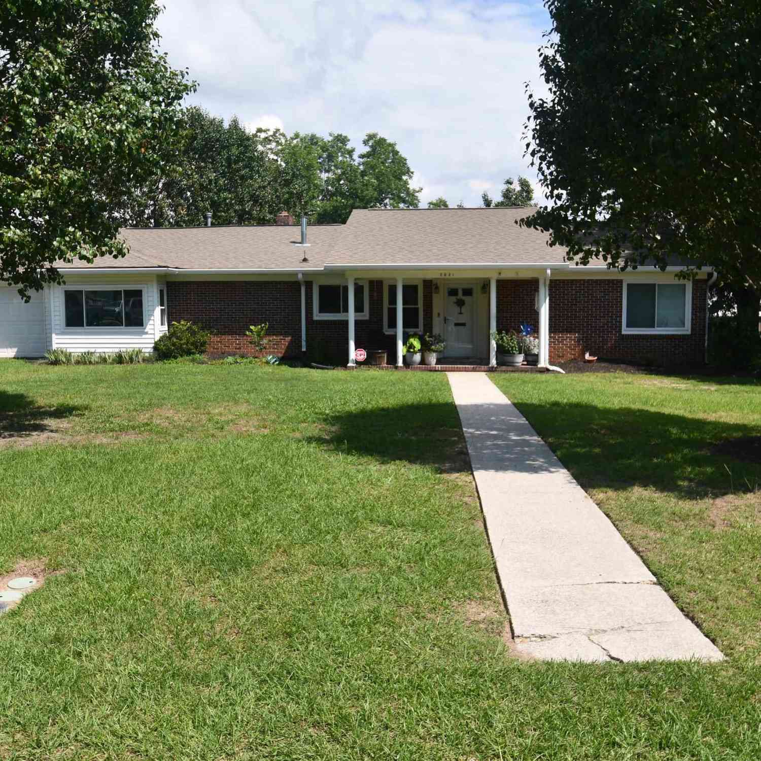 Homes For Sale - 2631 Deloache Avenue<br/> Newberry County, Newberry, SC 29108
