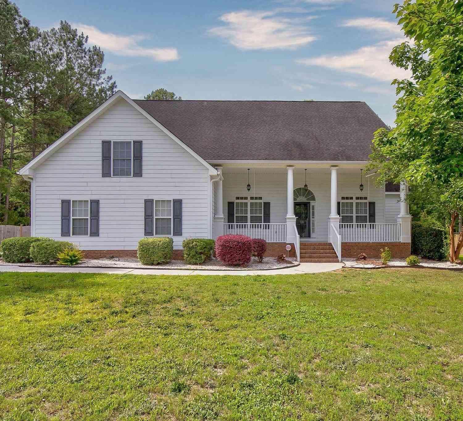 Homes For Sale - 13 Maiden Court<br/> Kershaw County, Camden, SC 29020