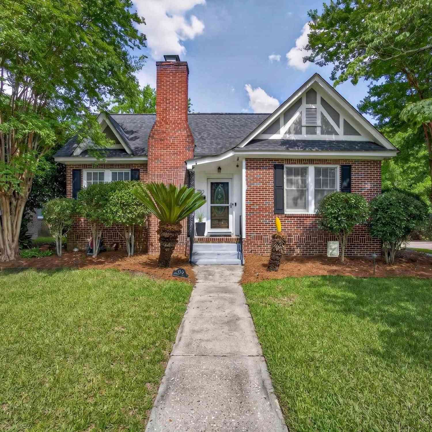Homes For Sale - 200 Woodrow Street<br/> Columbia, SC 29205
