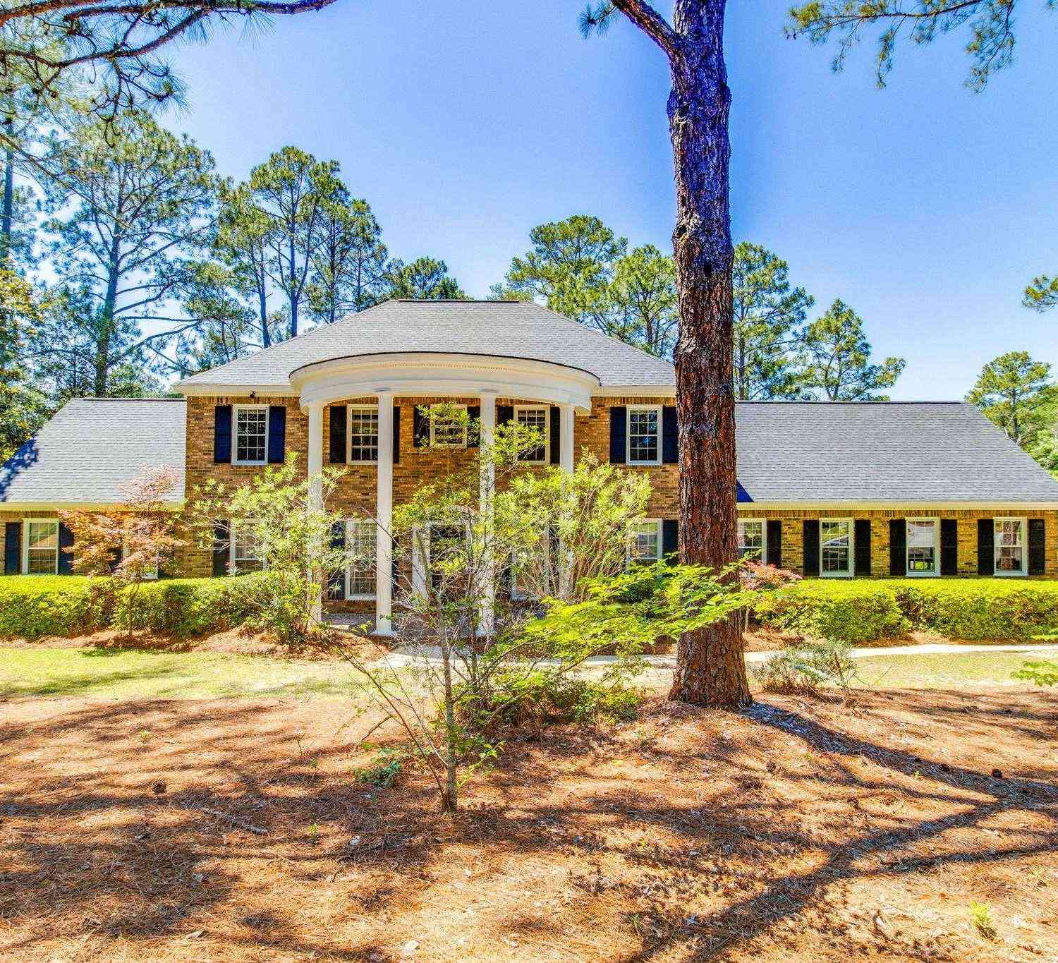 Homes For Sale - 240 Spring Valley Road<br/> Columbia, SC 29223