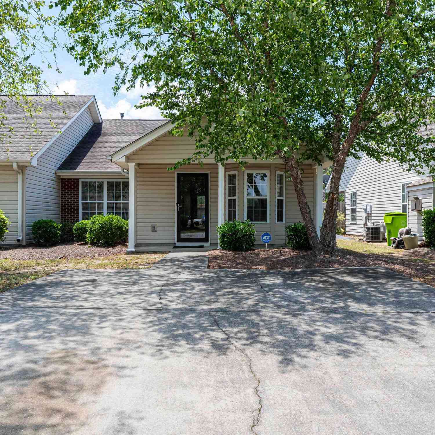 Townhouse For Sale - 400 Summit Townes Way<br/> Columbia, SC 29229