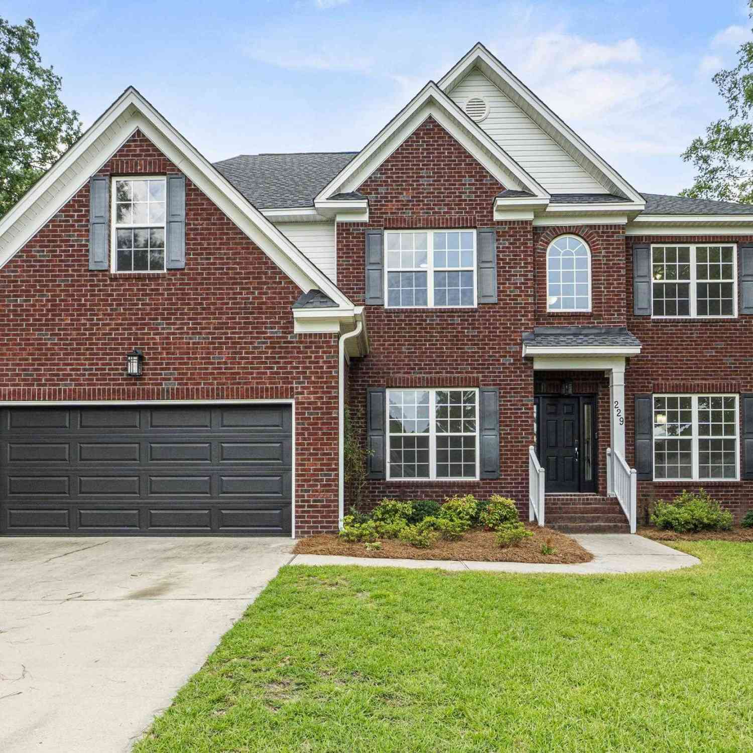 Homes For Sale - 229 Churchview Loop<br/> Lexington, SC 29073