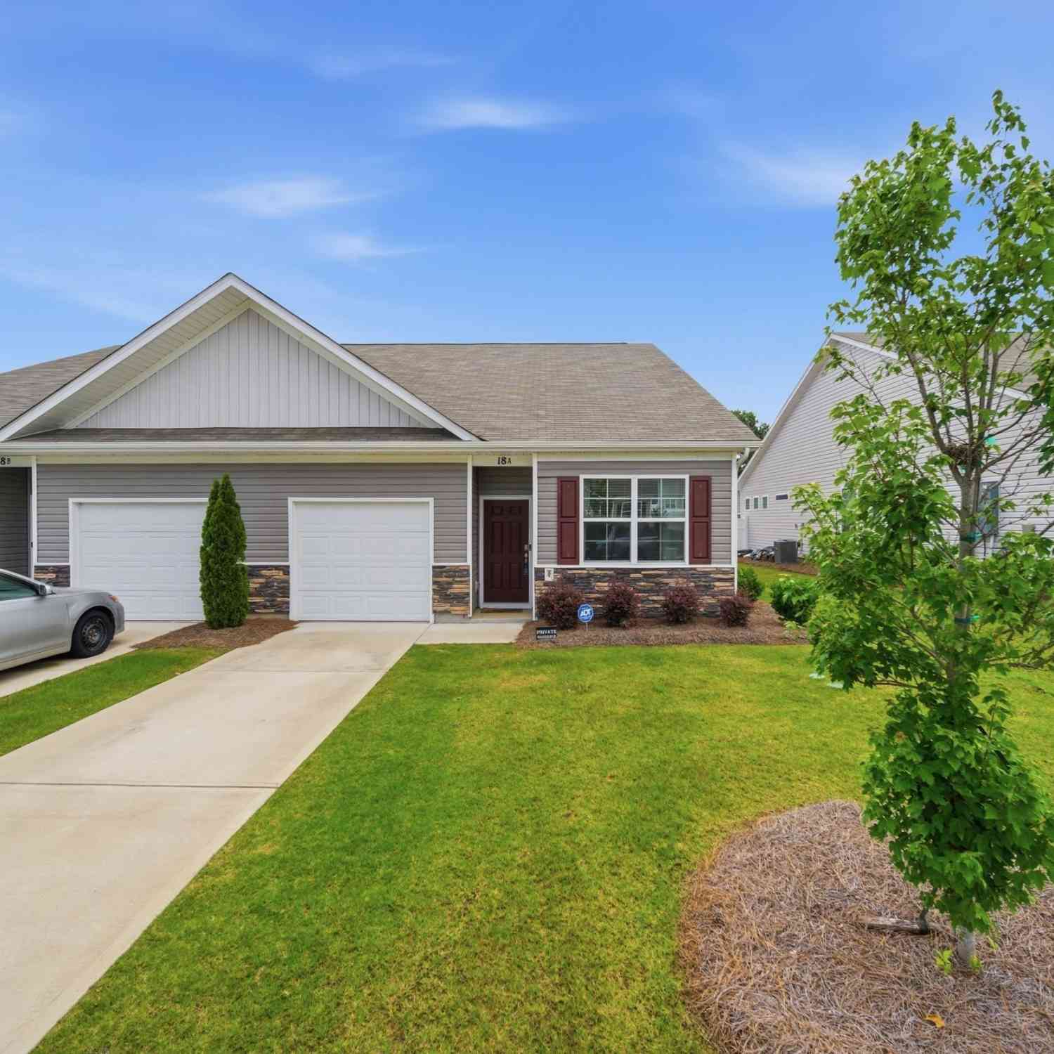Townhouse For Sale - 18A Edgebrook Drive<br/> Lugoff, SC 29078