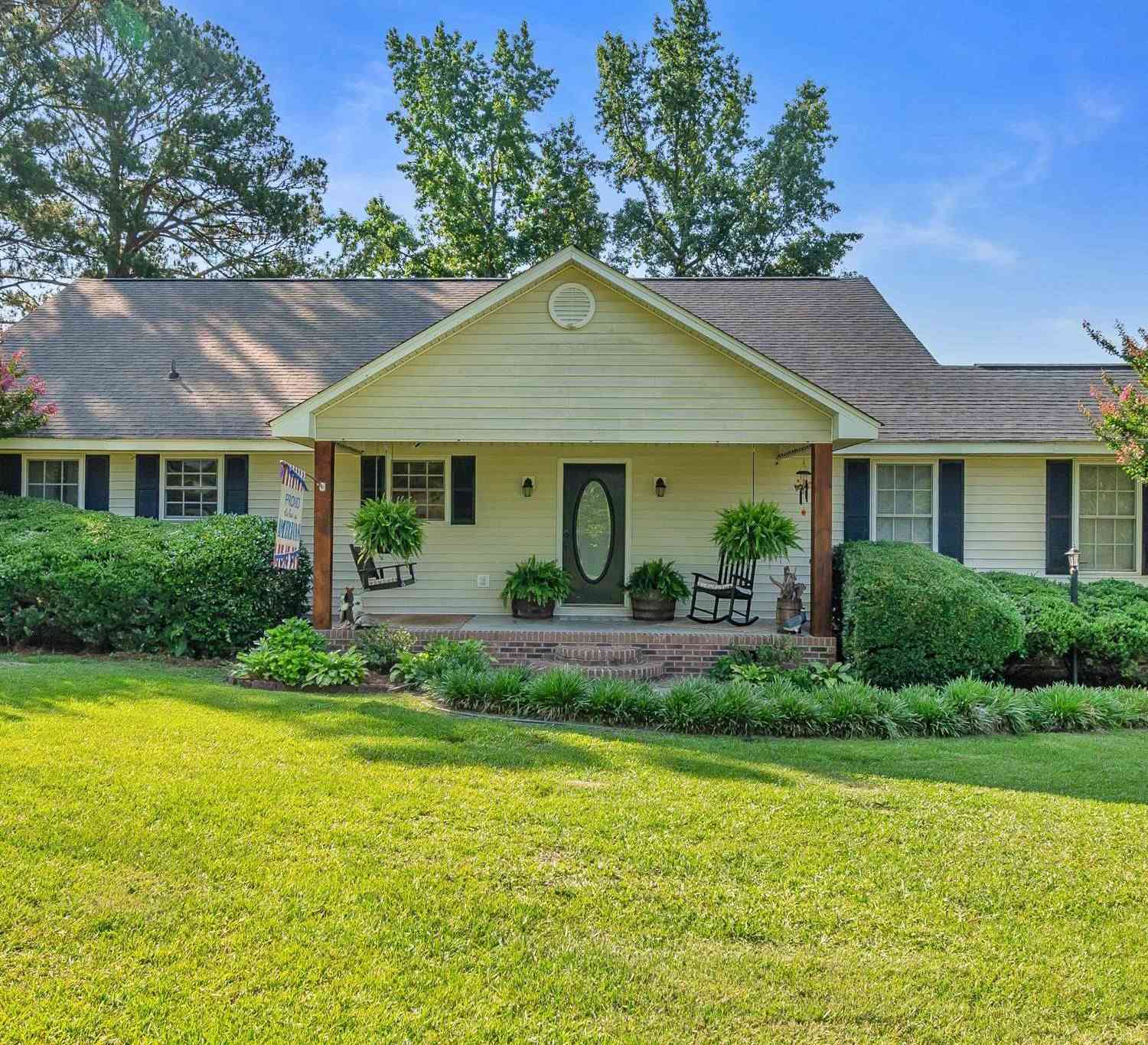 Homes For Sale - 1240 Ponderosa Drive<br/> Cassatt, SC 29032