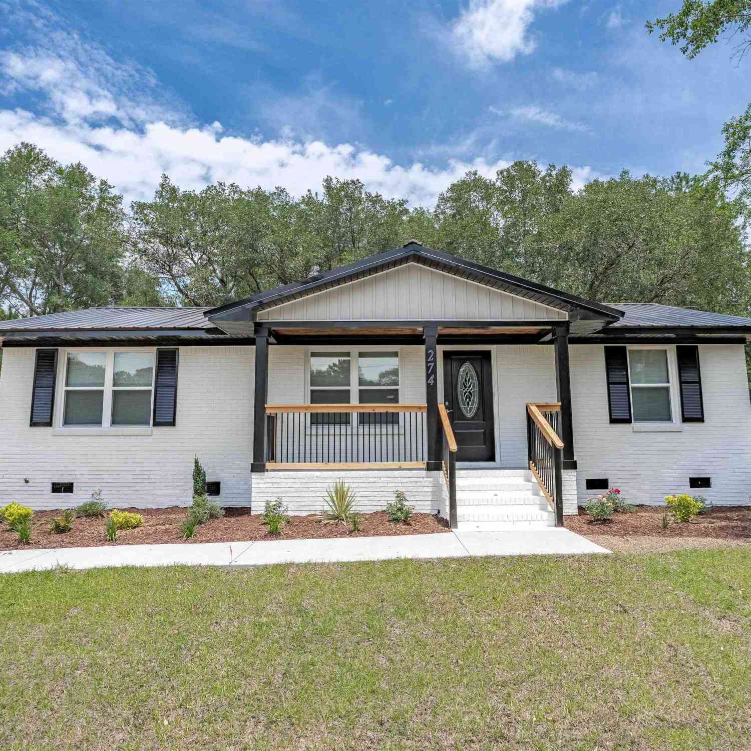 Homes For Sale - 274 Swansea Road<br/> Swansea, SC 29160
