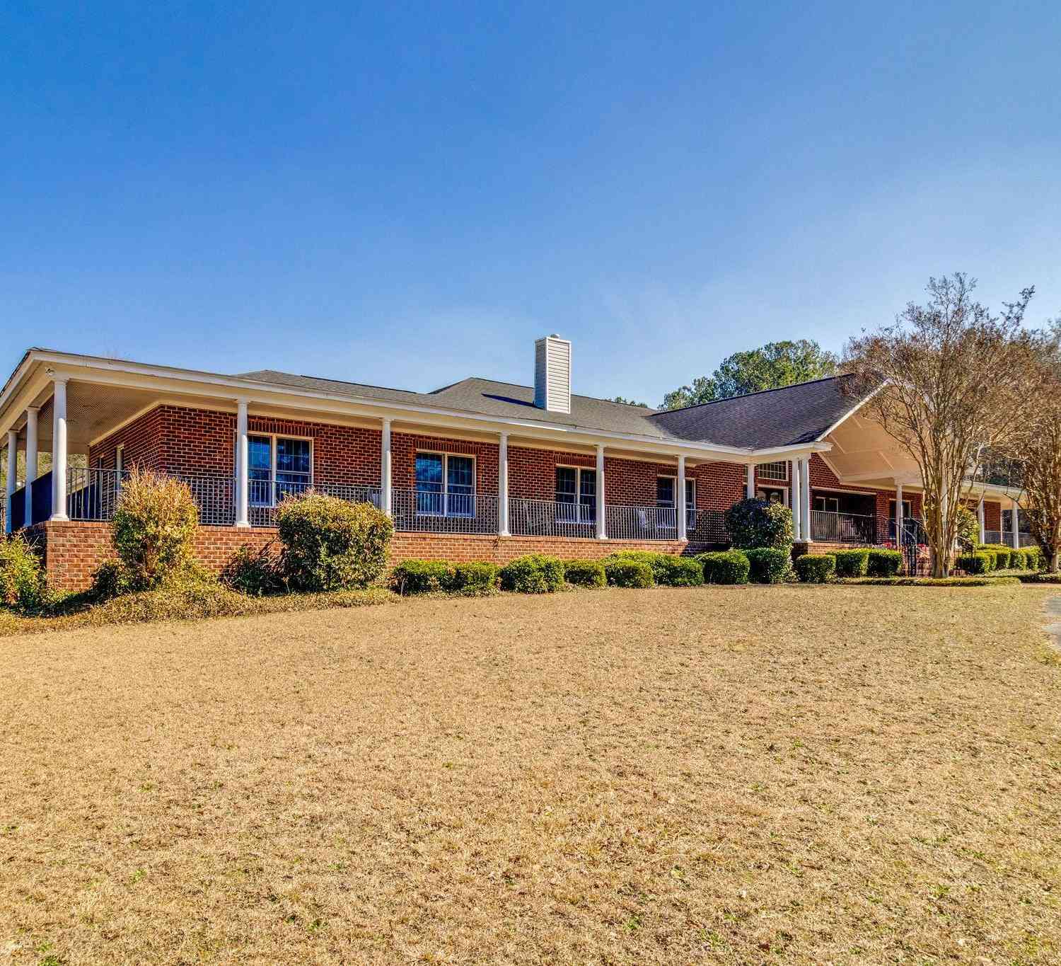 Homes For Sale - 1775 N Kings Highway<br/> Sumter, SC 29154