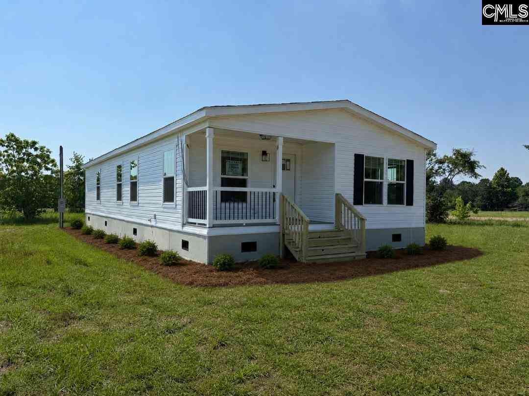 Mobile Home For Sale - 1365 Track Road<br/> Pelion, SC 29123