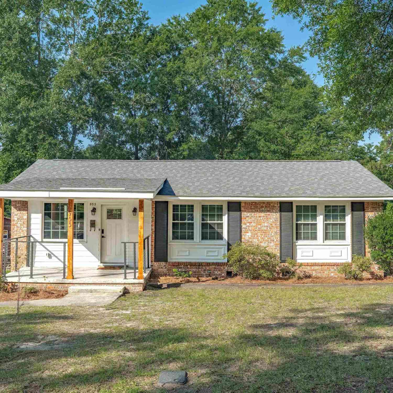 Homes For Sale - 953 Howard Street<br/> Columbia, SC 29205