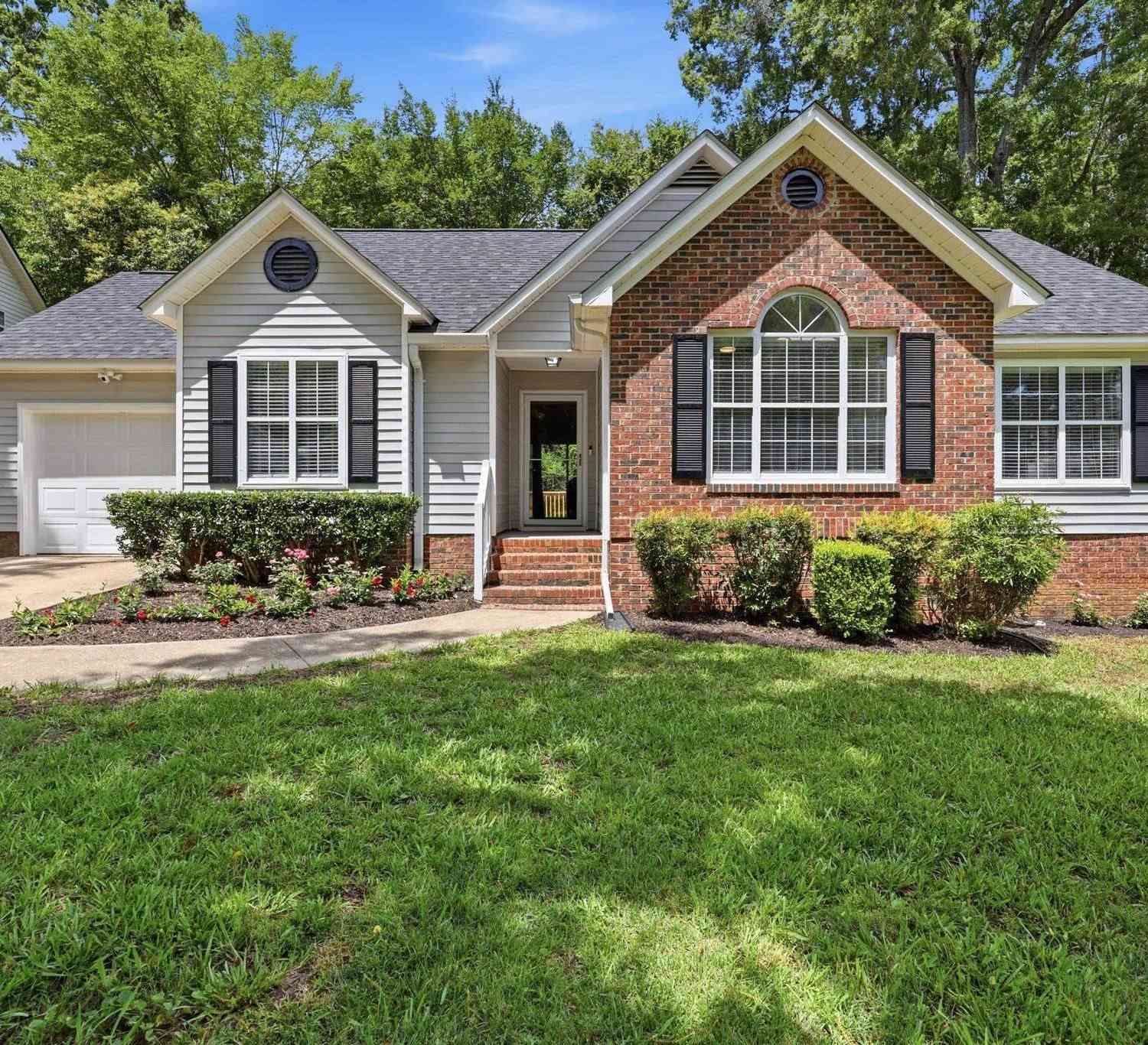 Homes For Sale - 1321 Riverwalk Way<br/> Richland County, Irmo, SC 29063