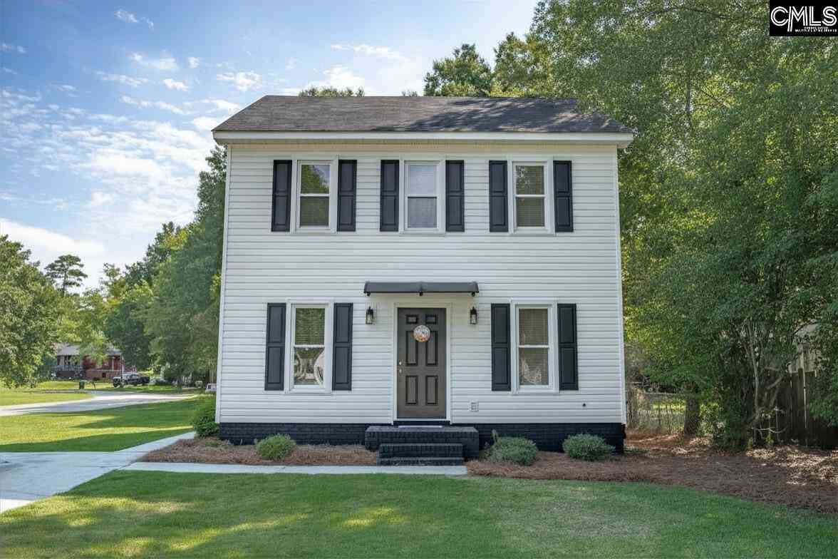 Homes For Sale - 173 E Dean Road<br/> Irmo, SC 29063