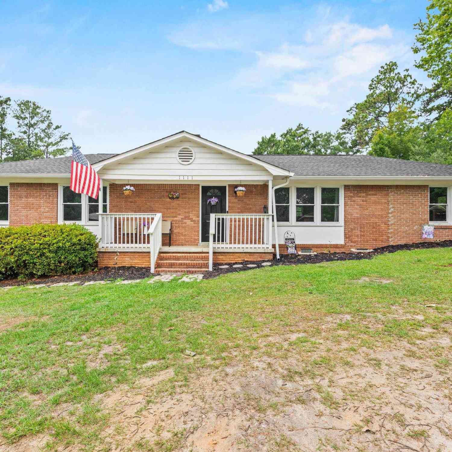 Homes For Sale - 1111 Price Circle<br/> West Columbia, SC 29169
