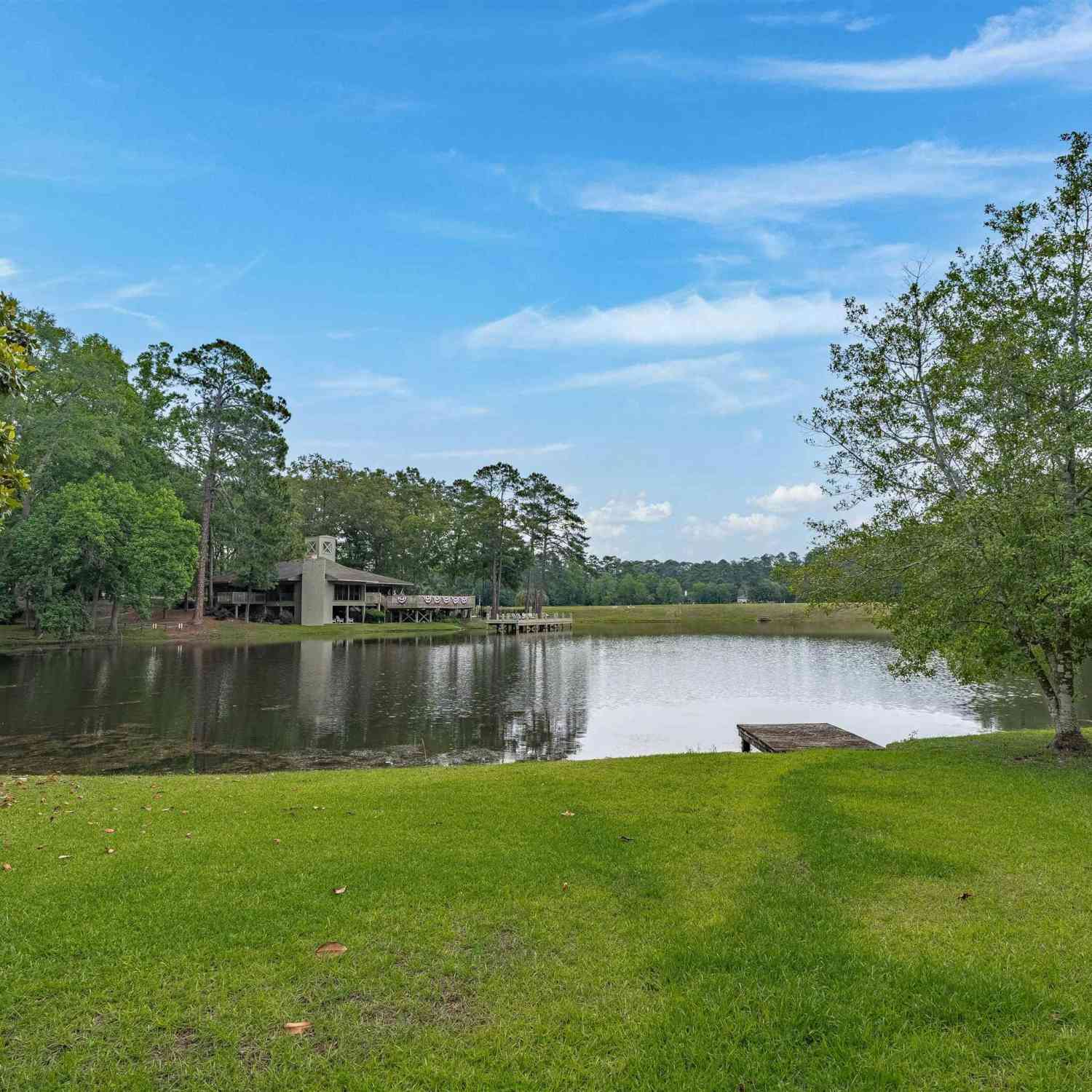 Homes For Sale - 77 Ridge Lake Drive<br/> Columbia, SC 29209