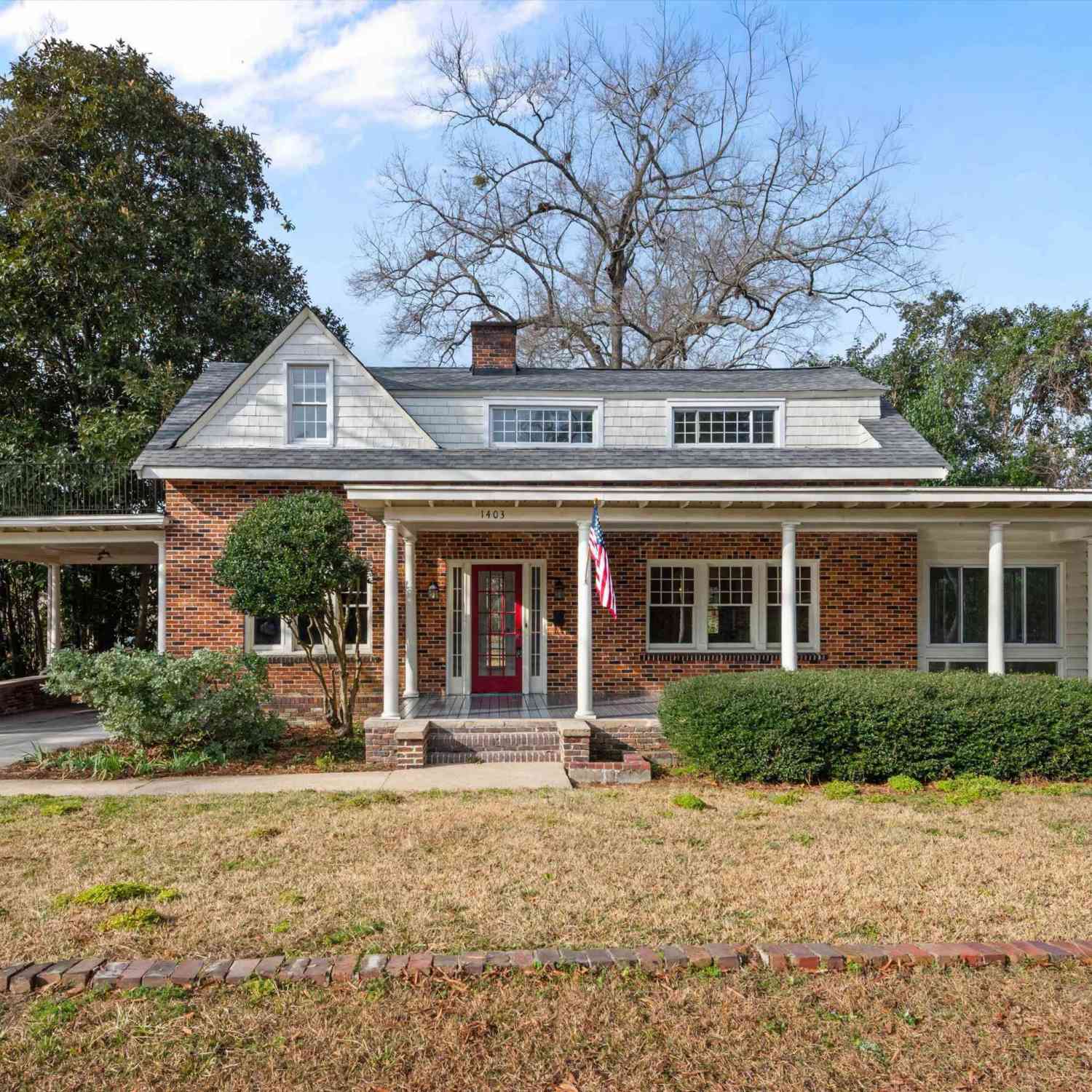 Homes For Sale - 1403 Lyttleton Street<br/> Camden, SC 29020