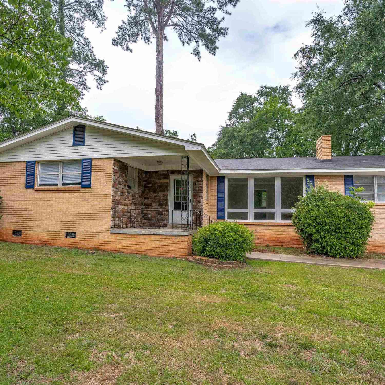 Homes For Sale - 1927 Melissa Lane<br/> Columbia, SC 29210
