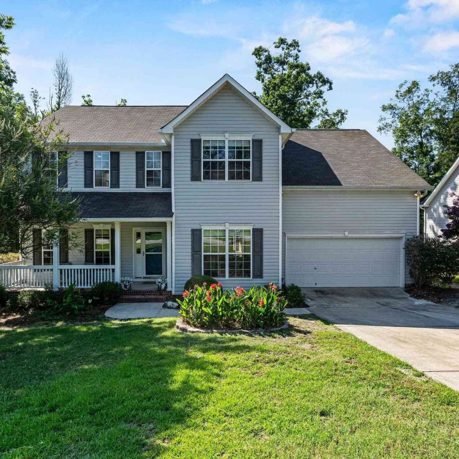 Homes For Sale - 301 Staffwood Drive<br/> Richland County, Irmo, SC 29063