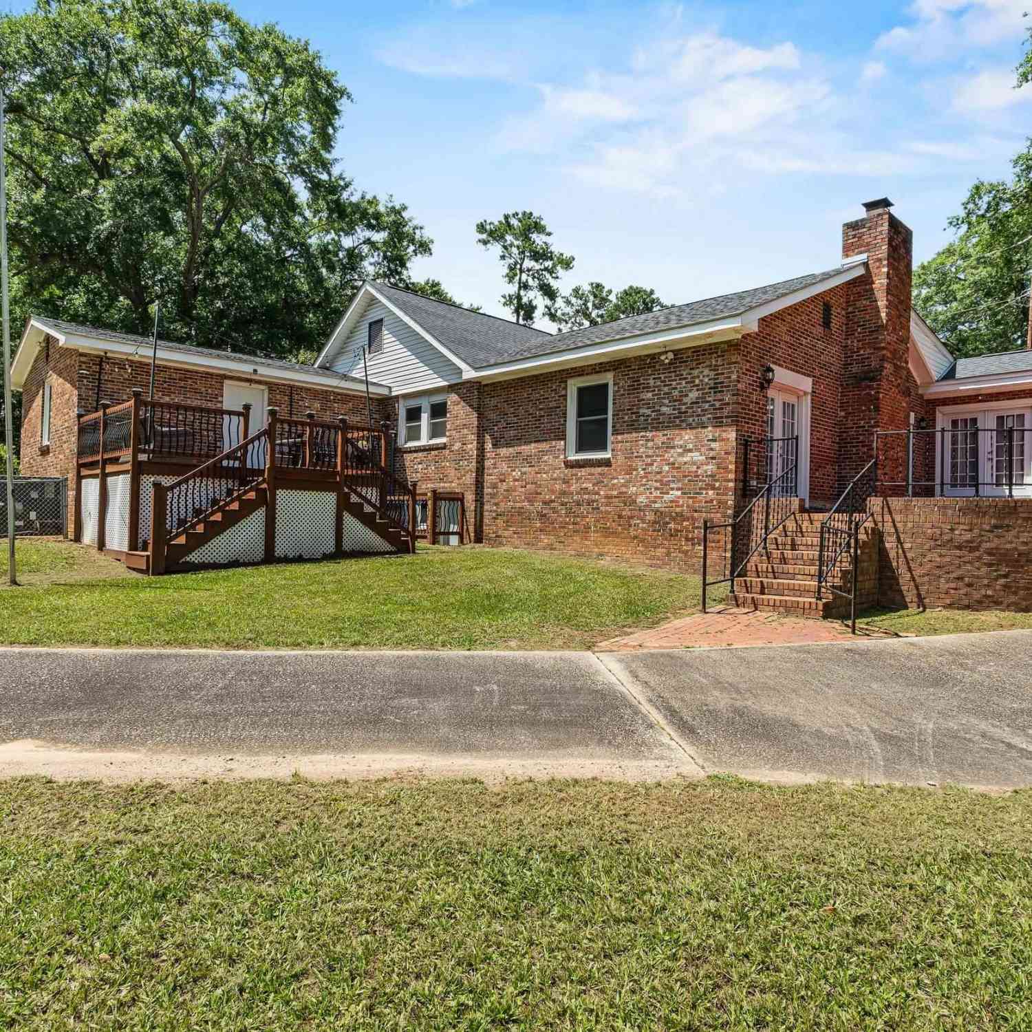 Homes For Sale - 1510 Canal Drive<br/> Columbia, SC 29210