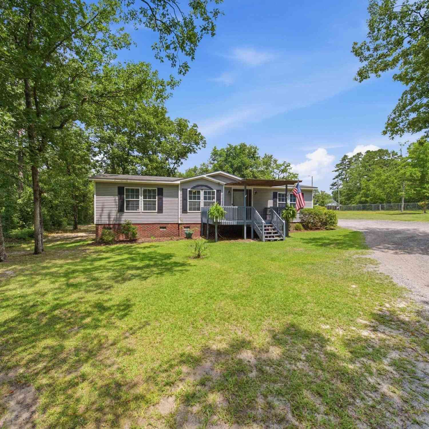 Mobile Home For Sale - 3904 Calks Ferry Road<br/> Lexington County, Pelion, SC 29123
