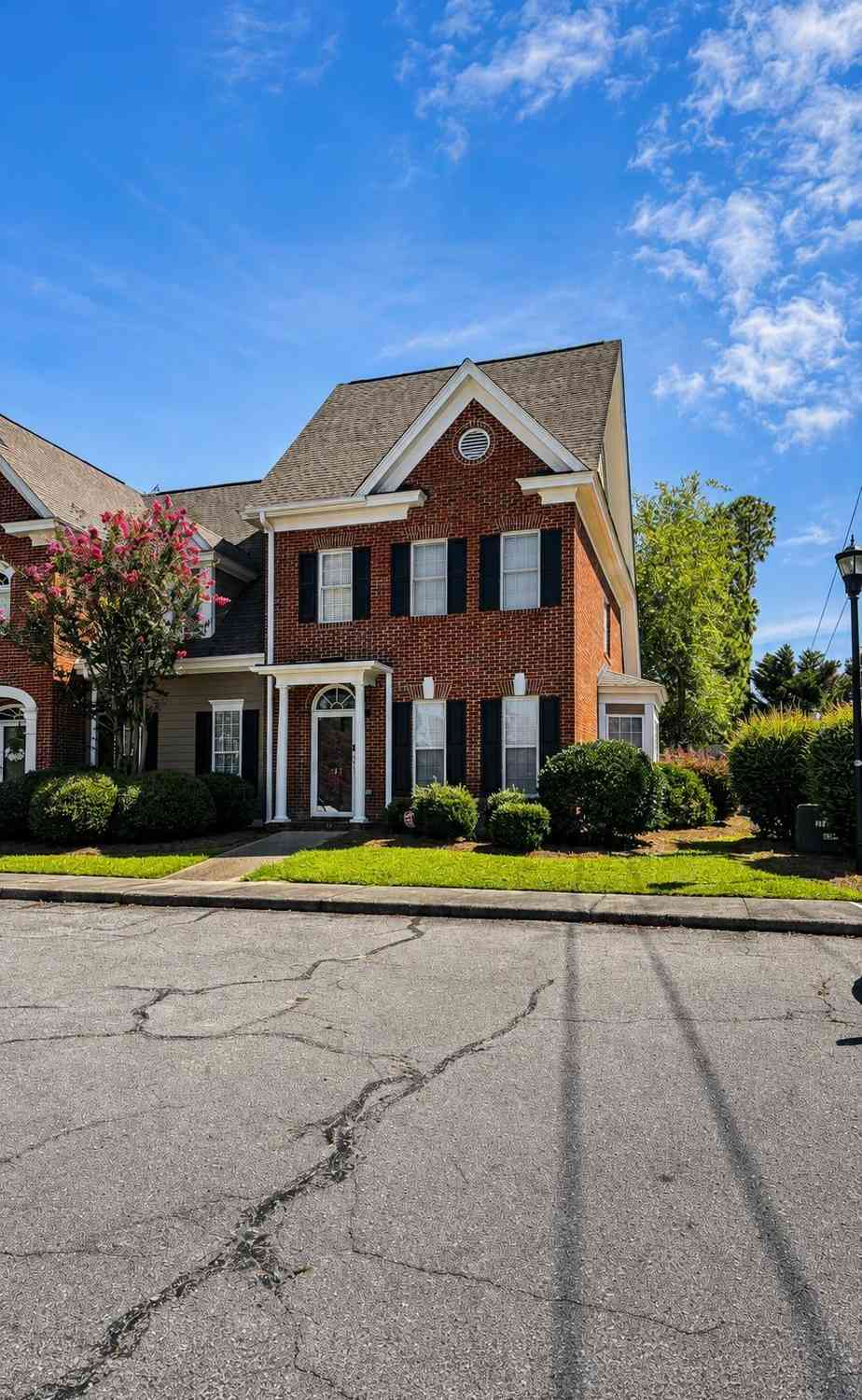Condo For Sale - 400 Mallet Hill Road #B1<br/> Columbia, SC 29223
