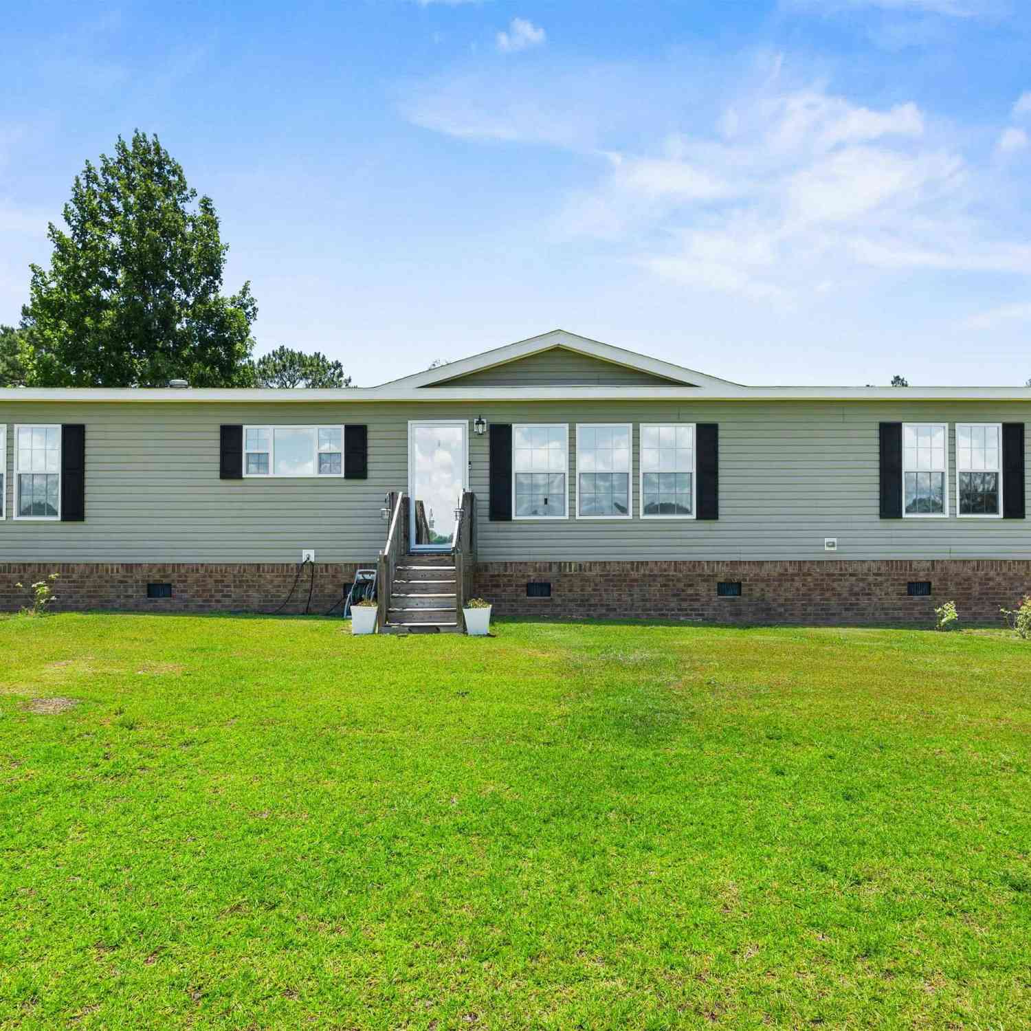 Mobile Home For Sale - 1976 Spring Hill Road<br/> Lexington County, Gilbert, SC 29054