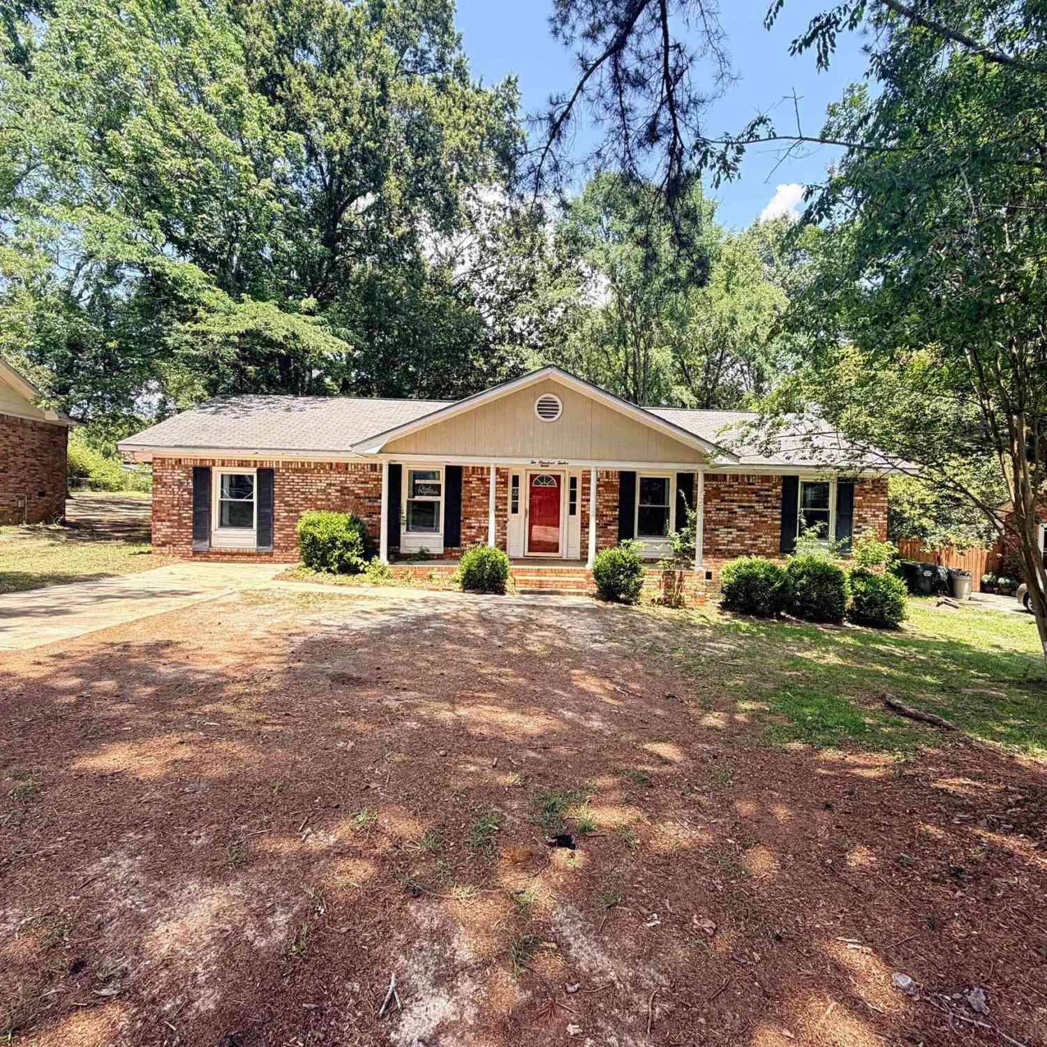 Homes For Sale - 212 Maid Stone Road<br/> Richland County, Irmo, SC 29063