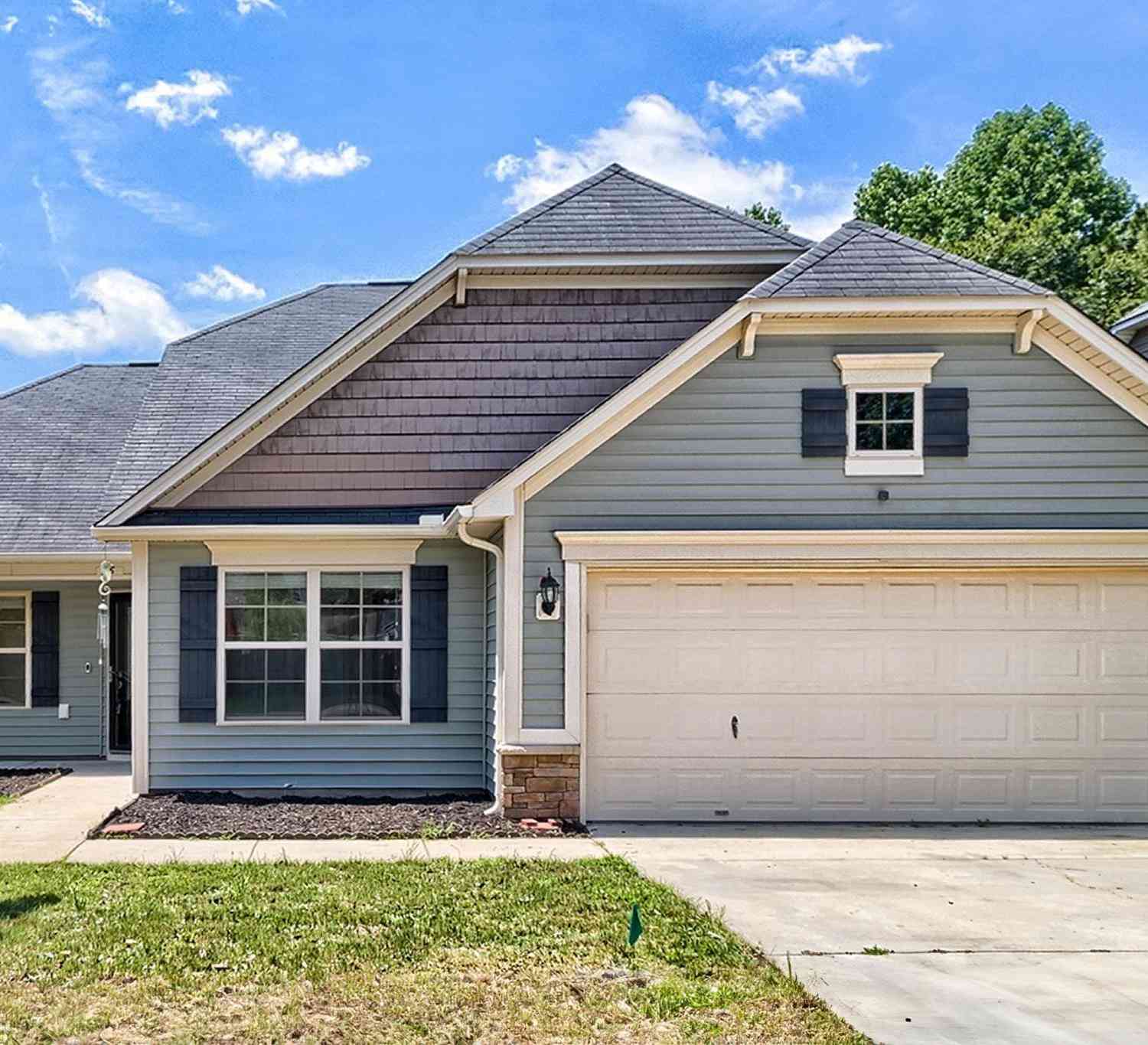 Homes For Sale - 75 Edgerow Court<br/> Richland County, Columbia, SC 29229