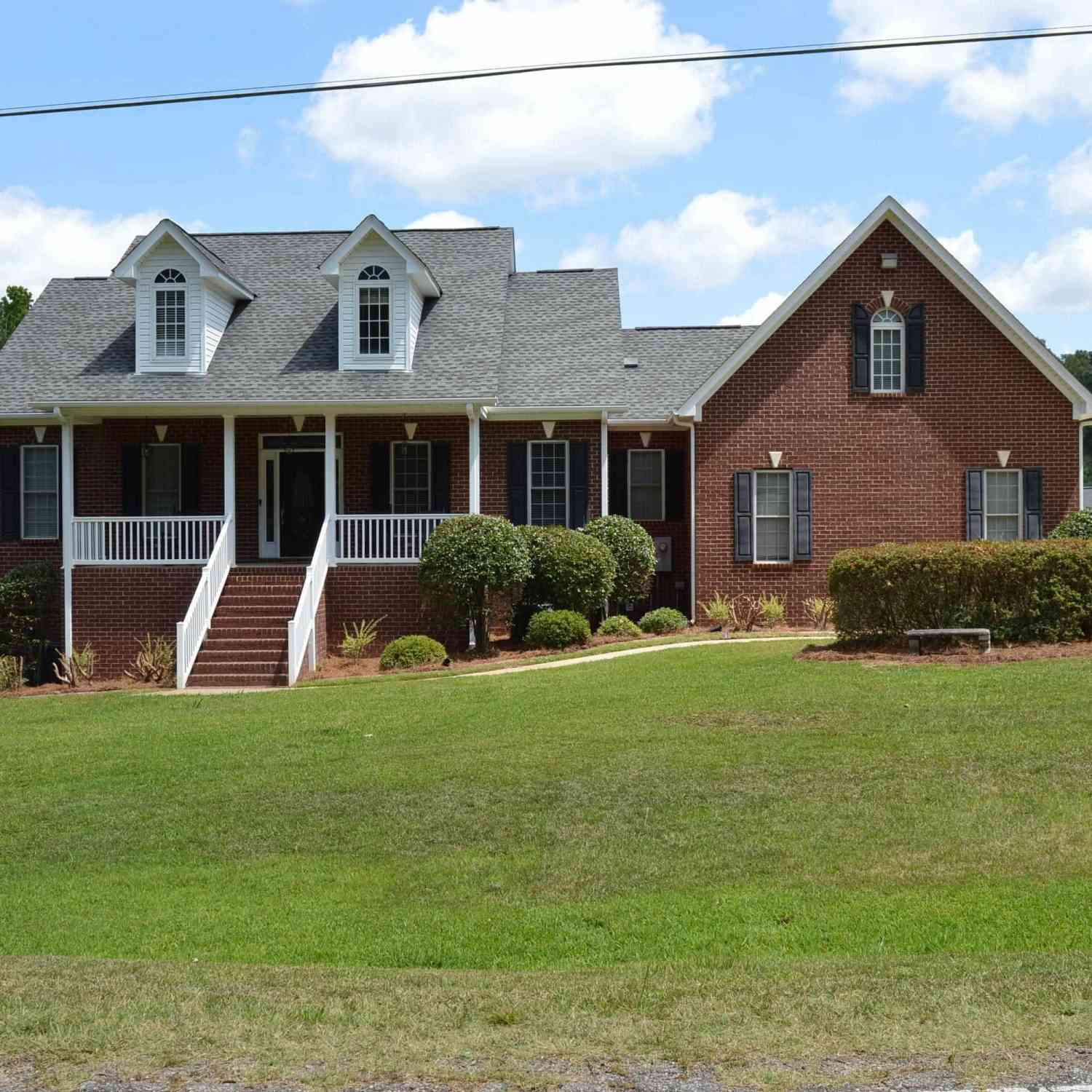 Homes For Sale - 2388 Lake Road<br/> Kershaw County, Ridgeway, SC 29130