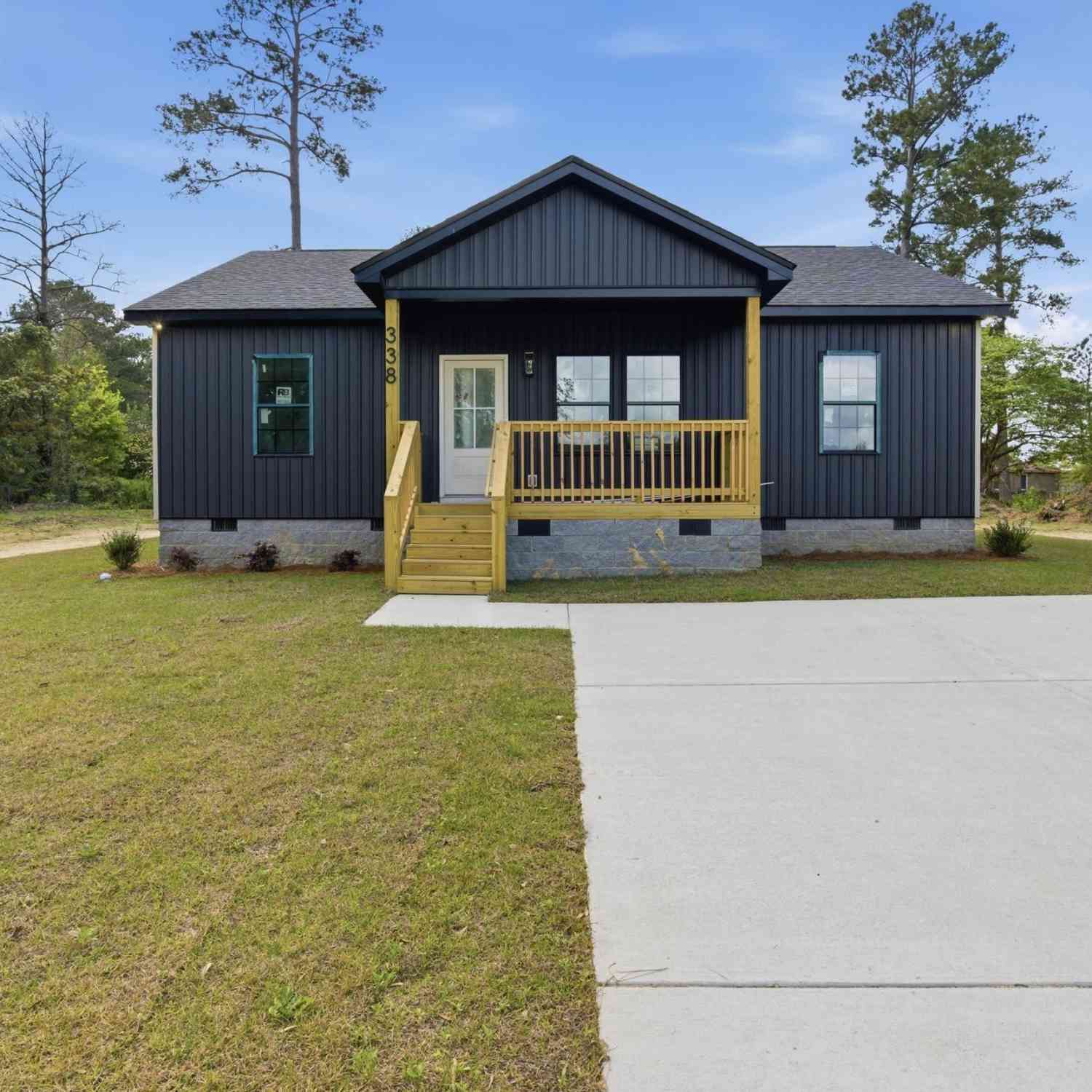 Homes For Sale - 418 Lincolnshire Boulevard<br/> Richland County, Columbia, SC 29203
