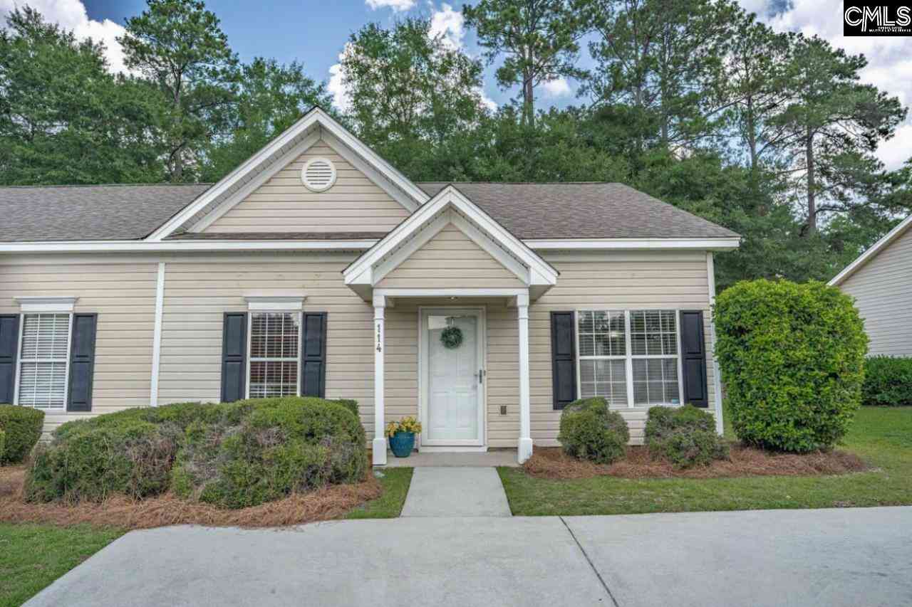 Townhouse For Sale - 114 Haynesworth Place<br/> Lexington, SC 29072