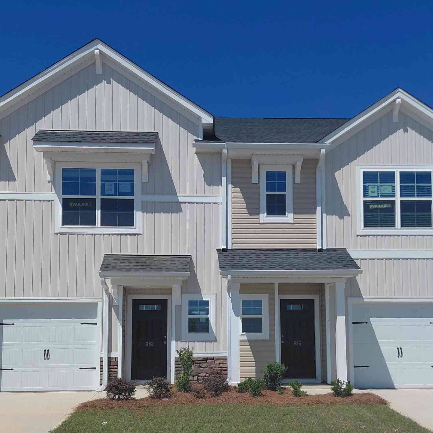 Townhouse For Sale - 816 Soaring Free Lane<br/> Richland County, Hopkins, SC 29061