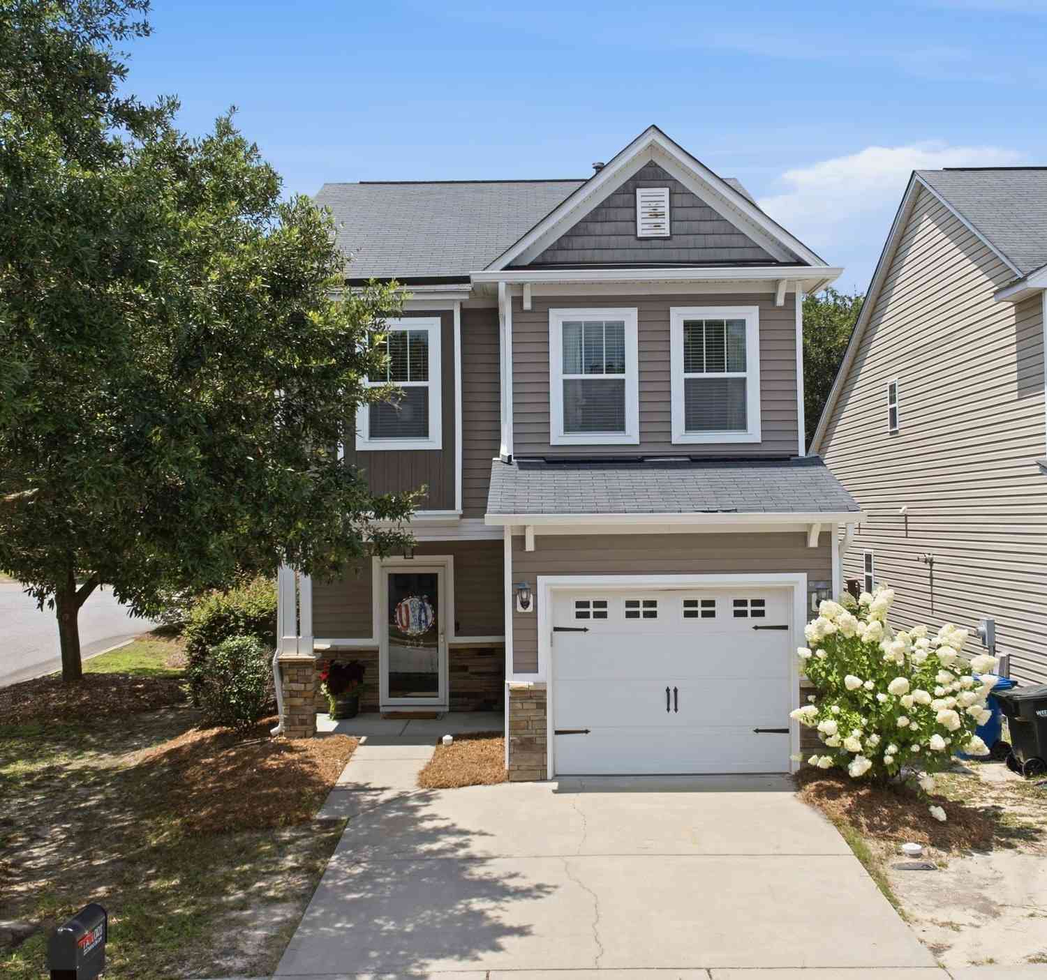 Homes For Sale - 232 Chestnut Oak Lane<br/> Lexington County, Lexington, SC 29169
