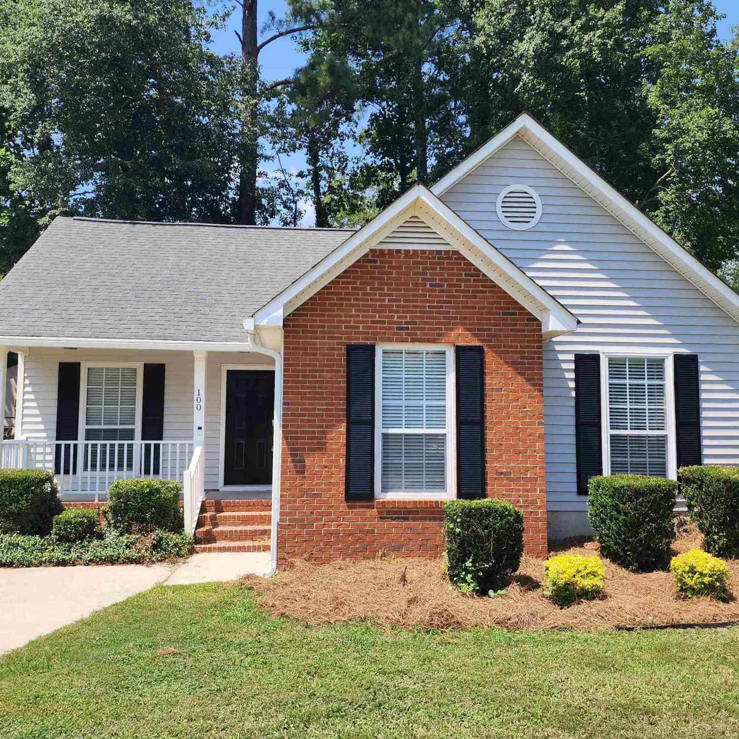 Homes For Sale - 100 Beech Tree Court<br/> Lexington County, Lexington, SC 29073